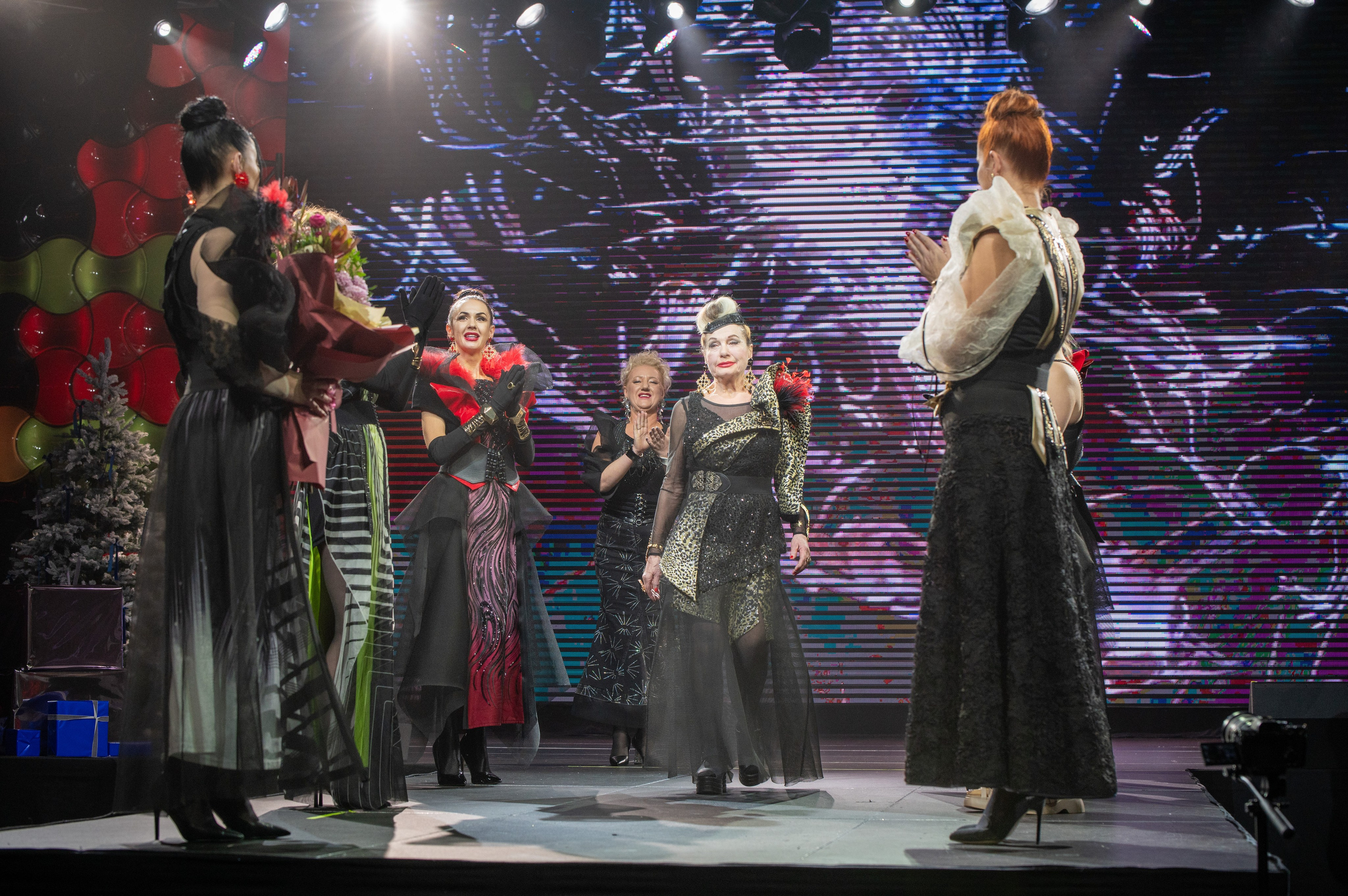 Большая новогодняя тусовка. Фотоуслуги, услуги фотографа, фотографирование важных событий