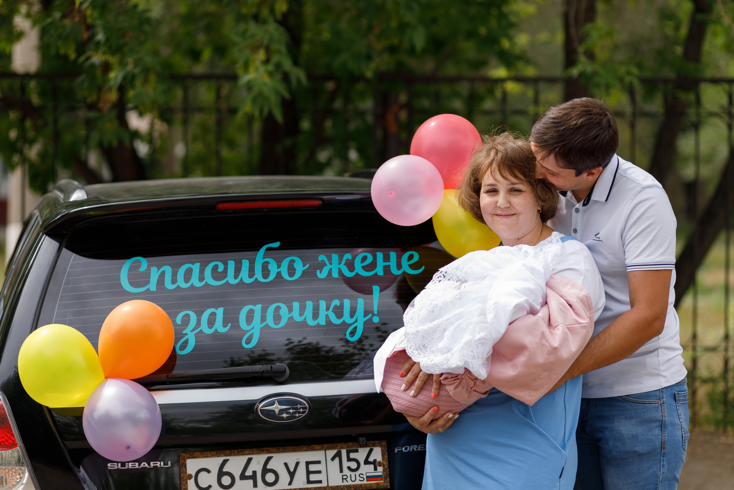 Newborn фотосъемка. Фотограф Анна Телекаева, выпускные альбомы, семейные и репортажные съемки в Омске