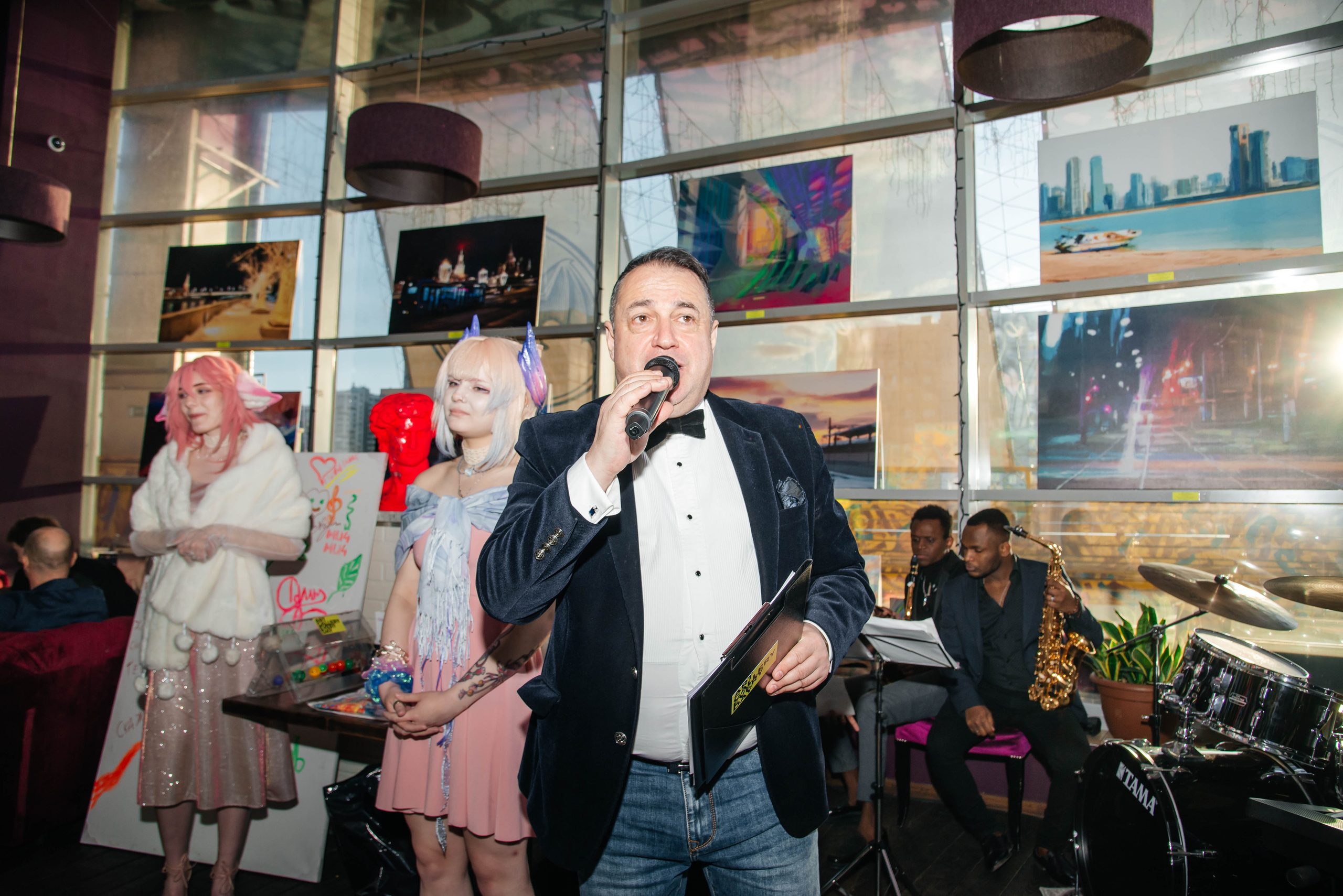 Открытие выставки в Мята Lounge. Свадебный и семейный фотограф в Москве Елена Брюханова