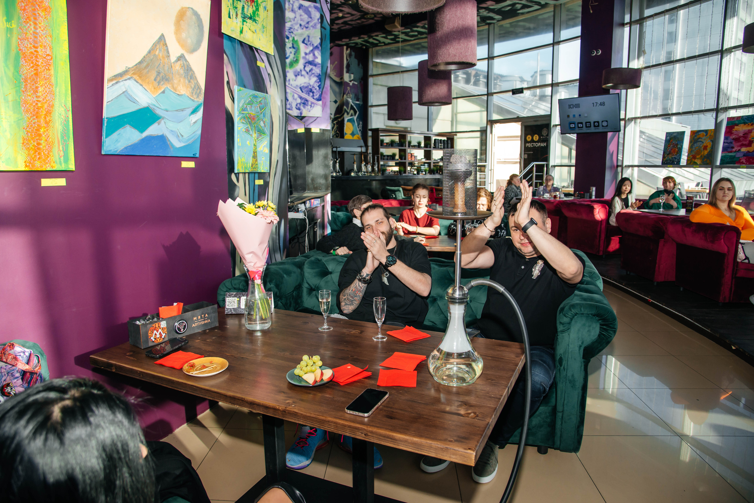 Открытие выставки в Мята Lounge. Свадебный и семейный фотограф в Москве Елена Брюханова