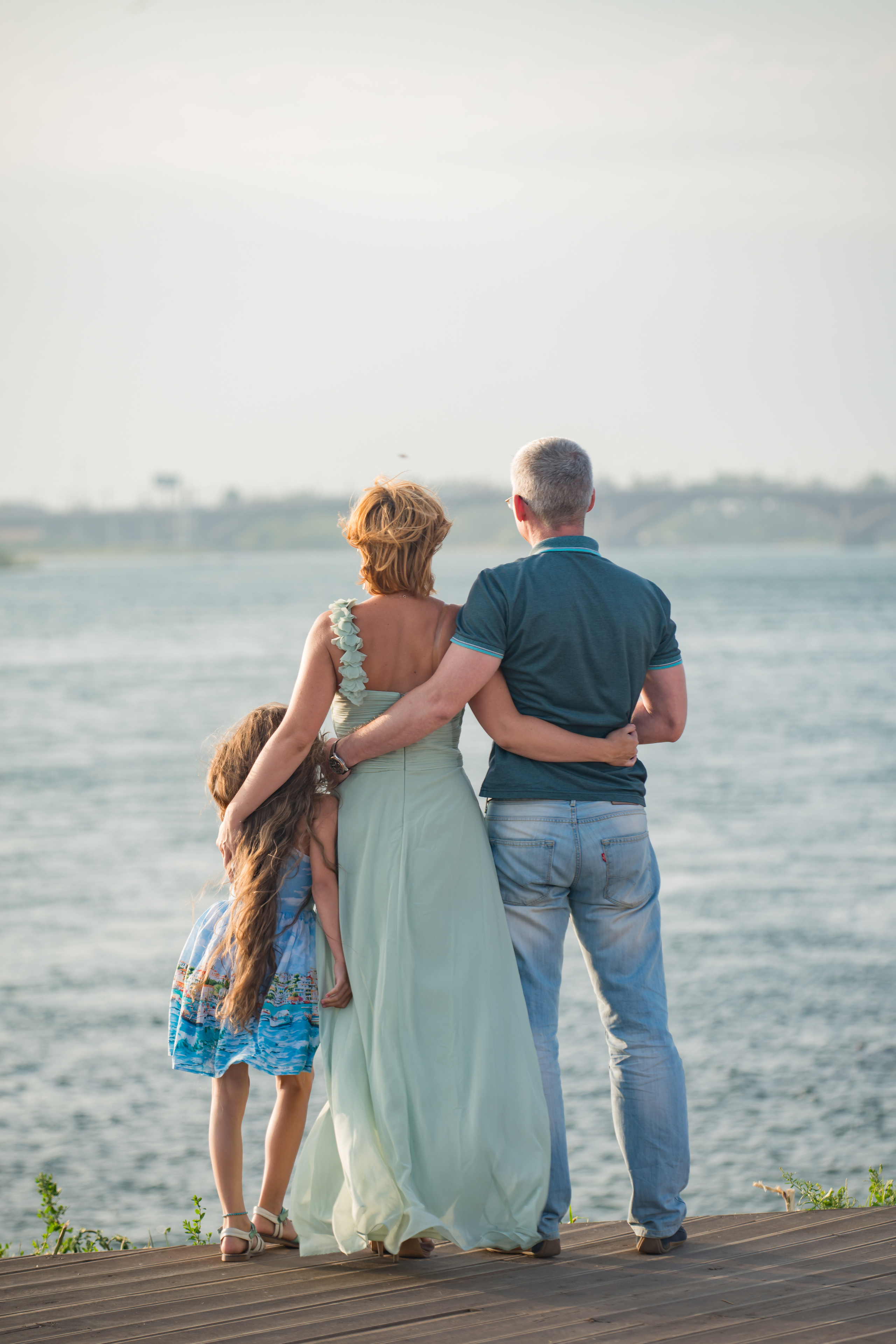 Семейная прогулка. о. Юность. Ольга Ли свадебный семейный фотограф Иркутск