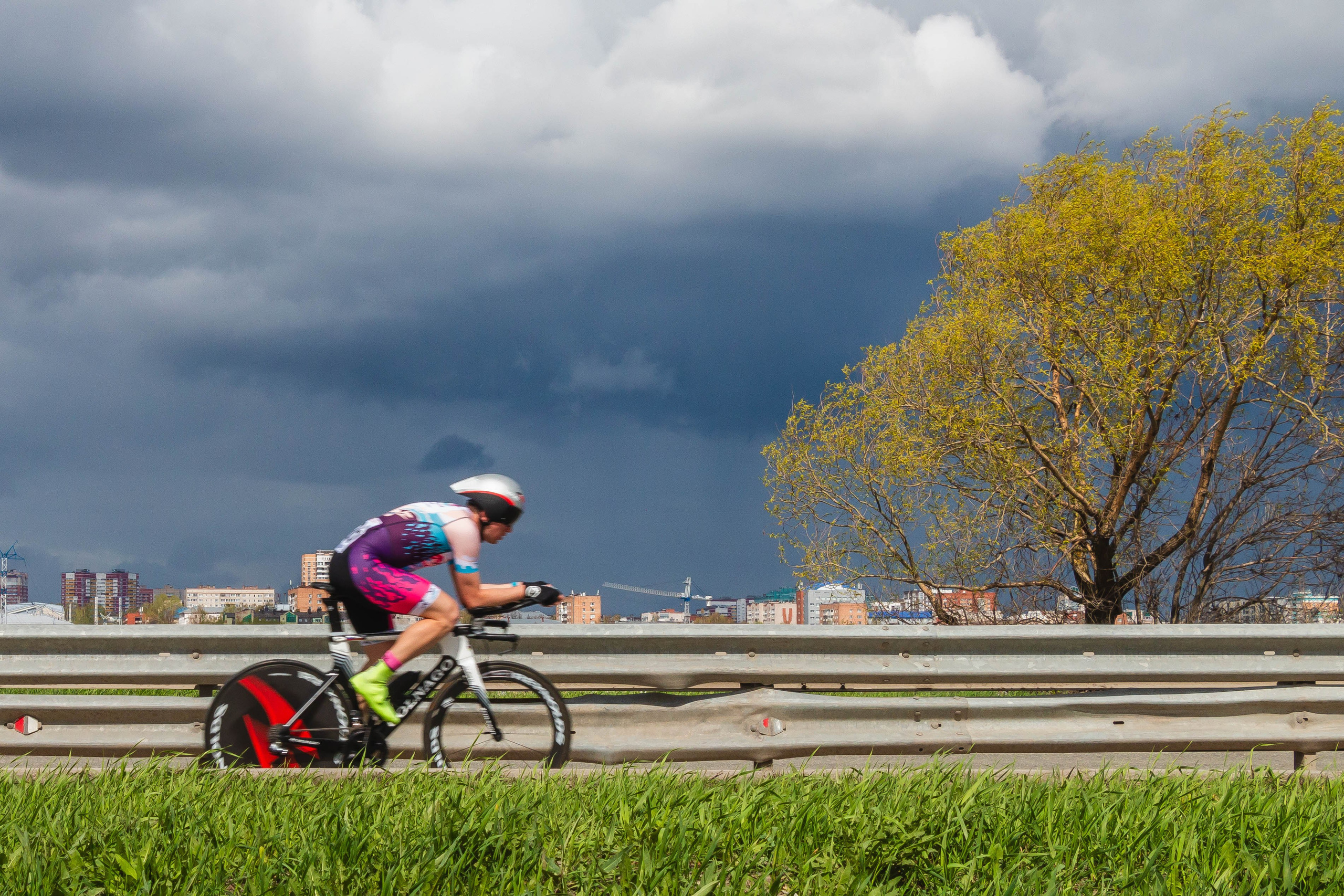 Велогонка на набережной. Ижевск 2024. Олег Романов. Мастер фото по спорту