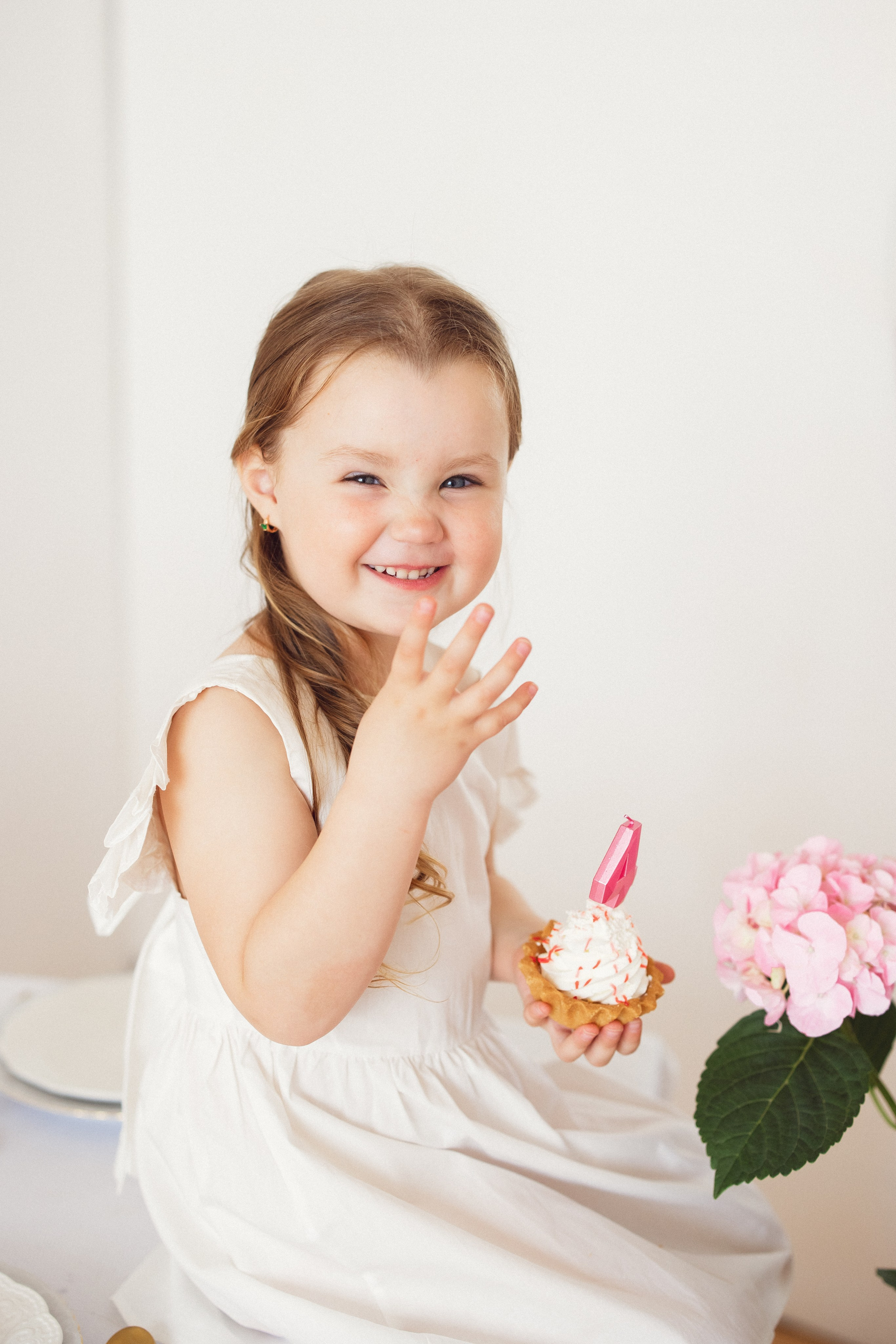 Фотосессия для мамы и дочки, фотостудия «Space JOBS» в г. Краснодаре. Семейный и детский фотограф в Краснодаре Анна Трашкова