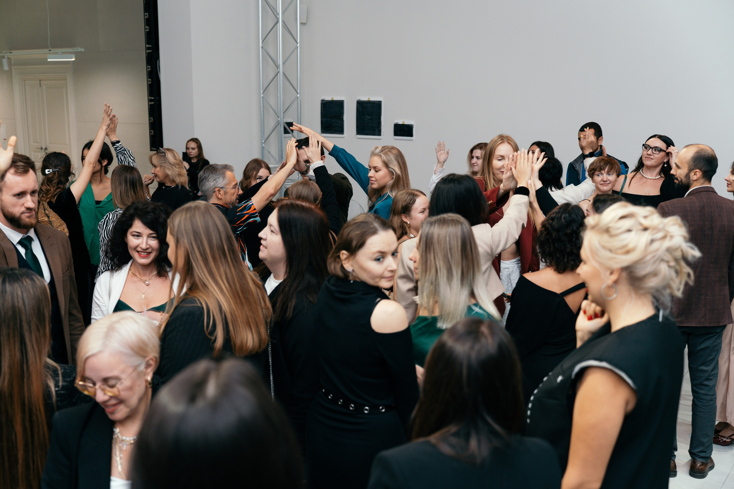 METOD Conf. Я занимаюсь событийной, свадебной, товарной, студийной… фотографией