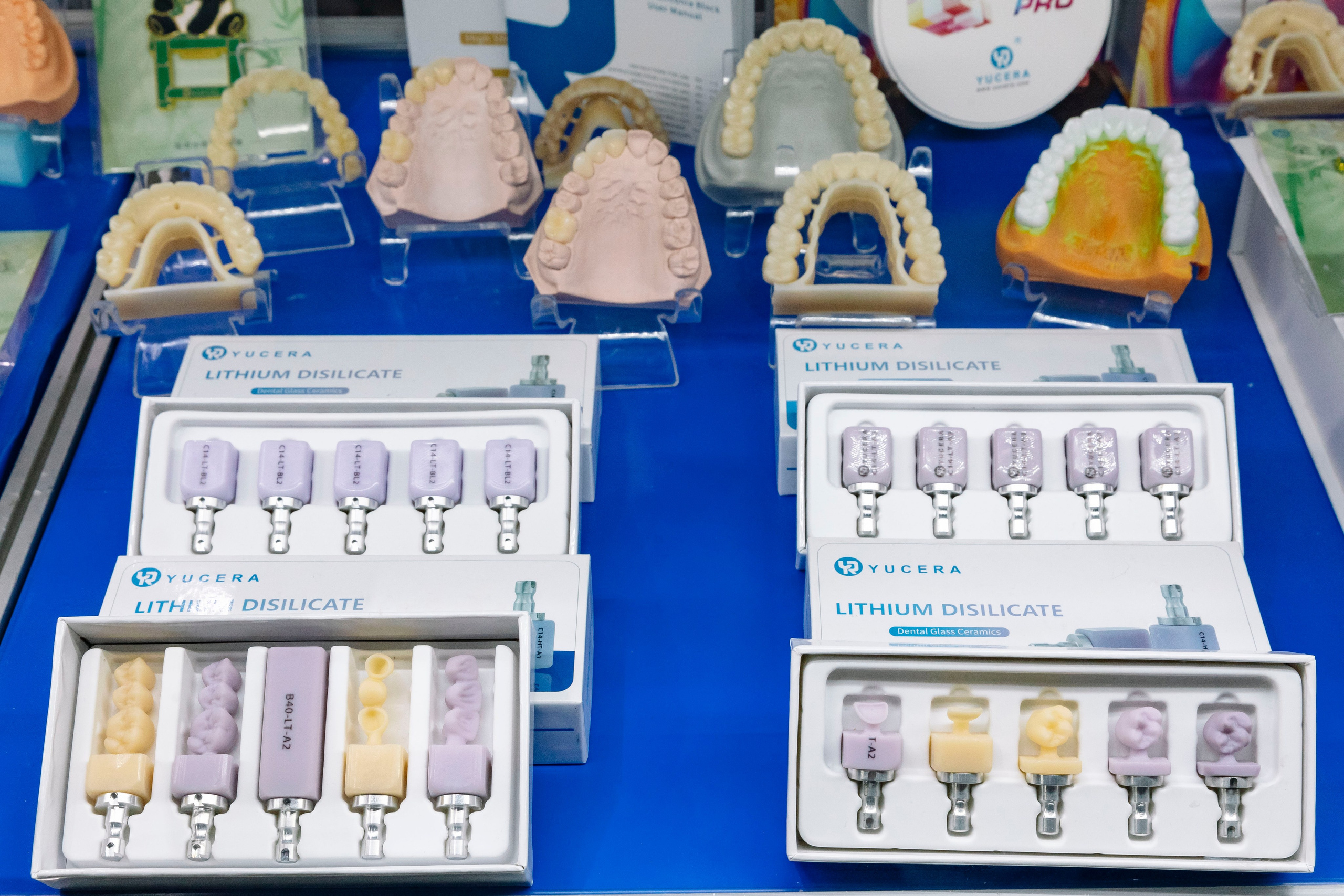 Стоматологическая выставка Dental Salon 2026. Профессиональный фотограф в Москве | Заказать фотосессию и съемку