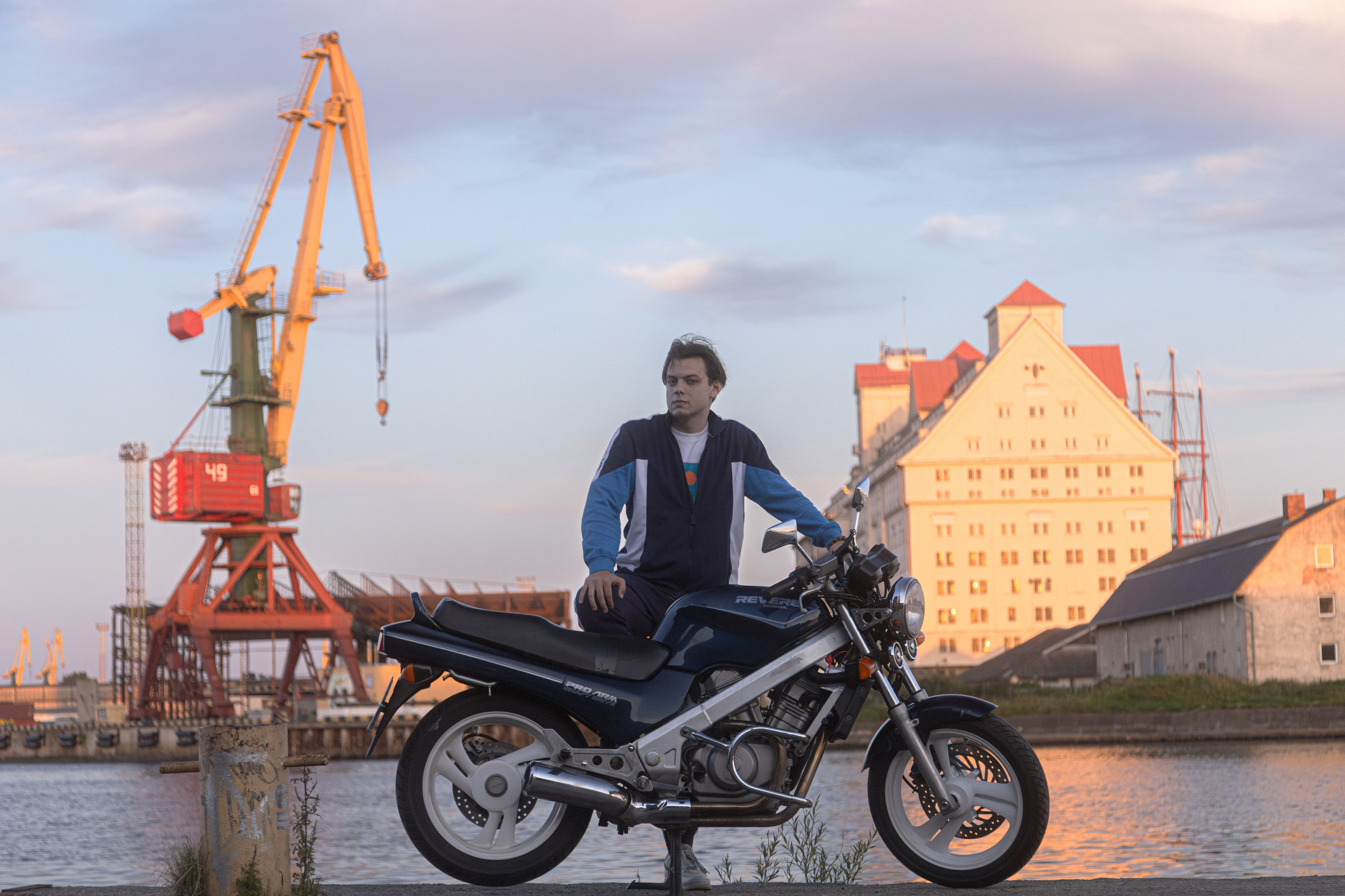 Daniil R. — Digital Noise —