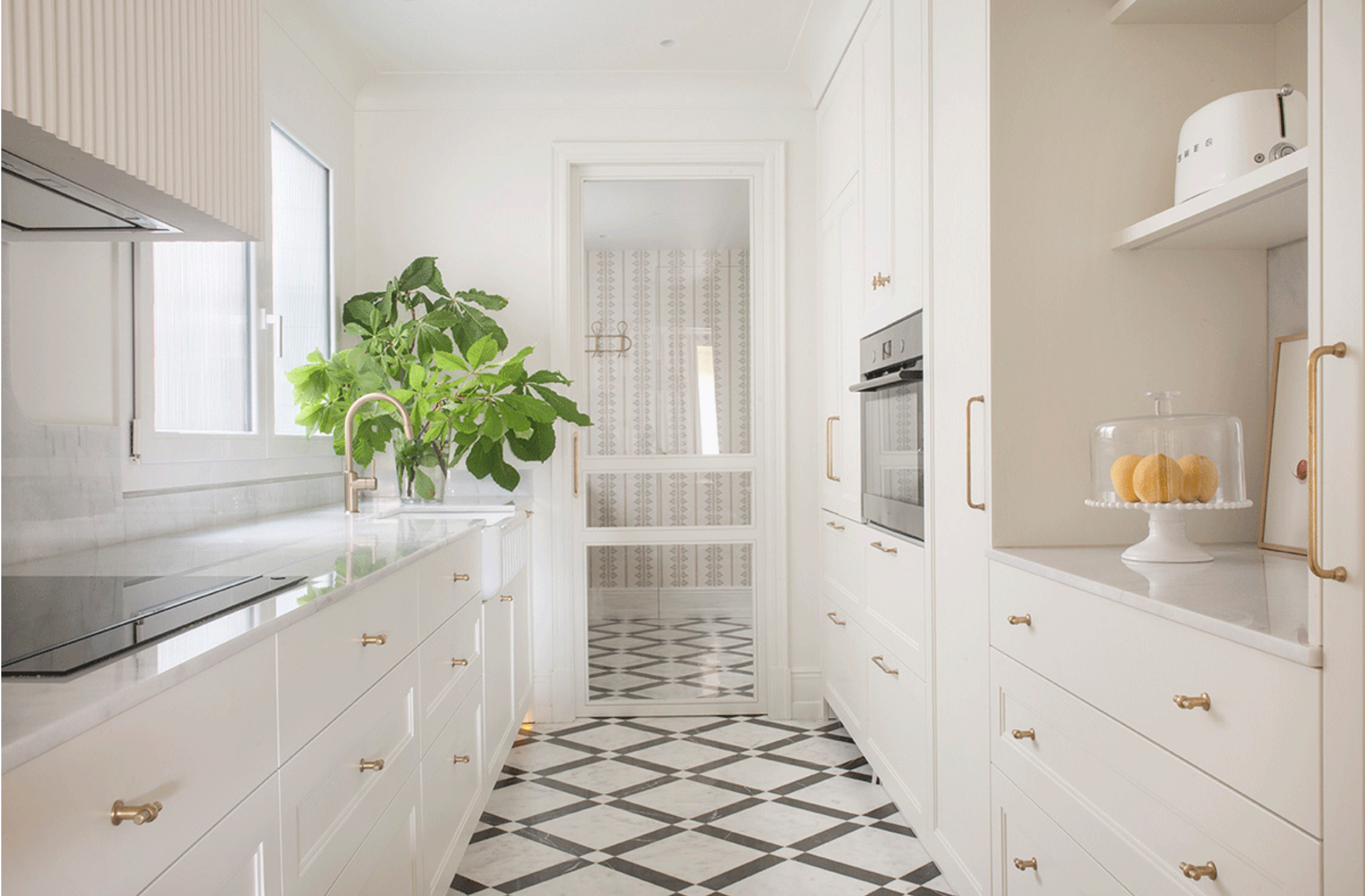 Квартира на улице Muntaner. Studio Casa Uno