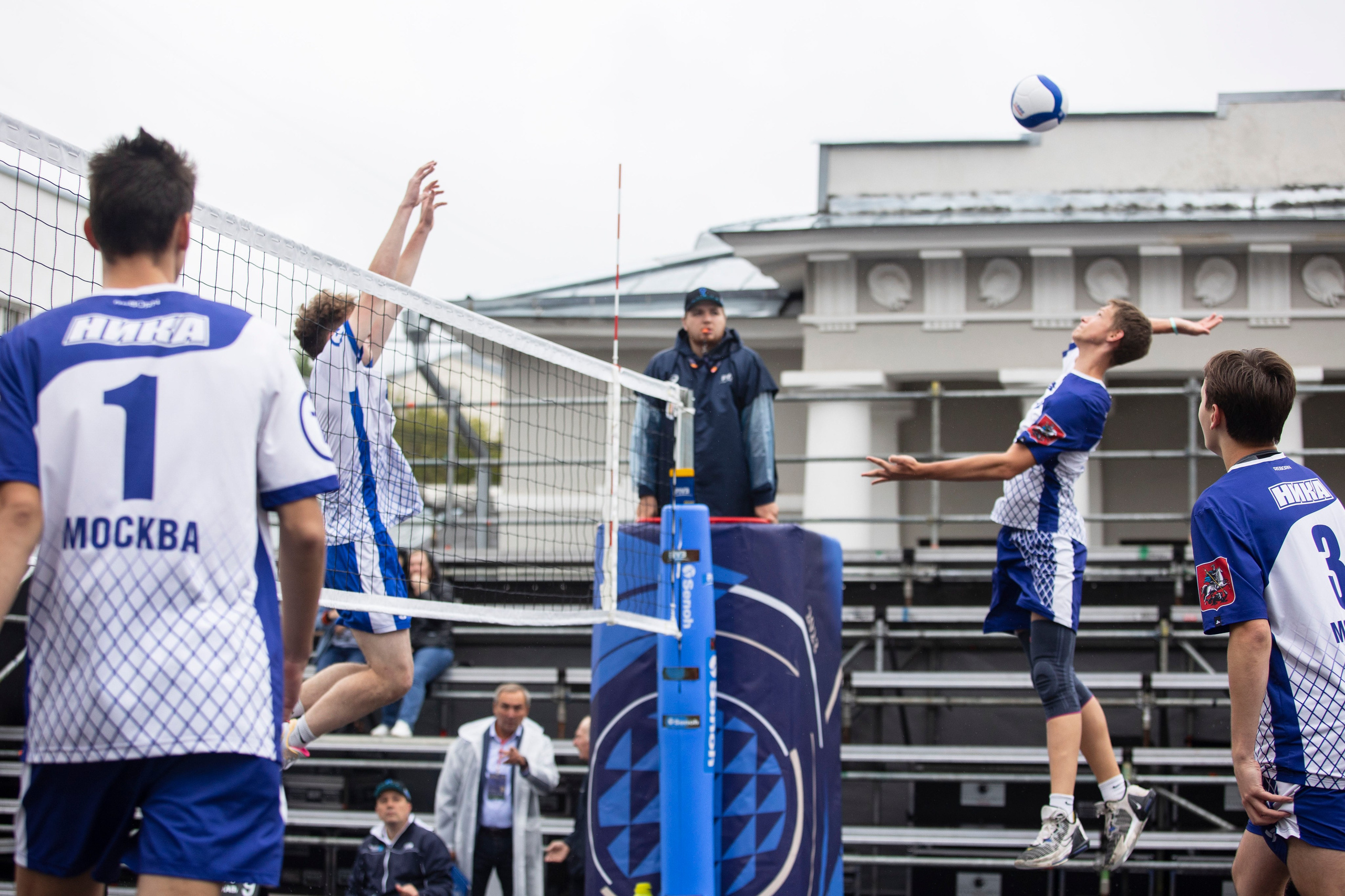 100 ЛЕТ ОТЕЧЕСТВЕННОМУ ВОЛЕЙБОЛУ. Фотограф Георгий Нигматулин