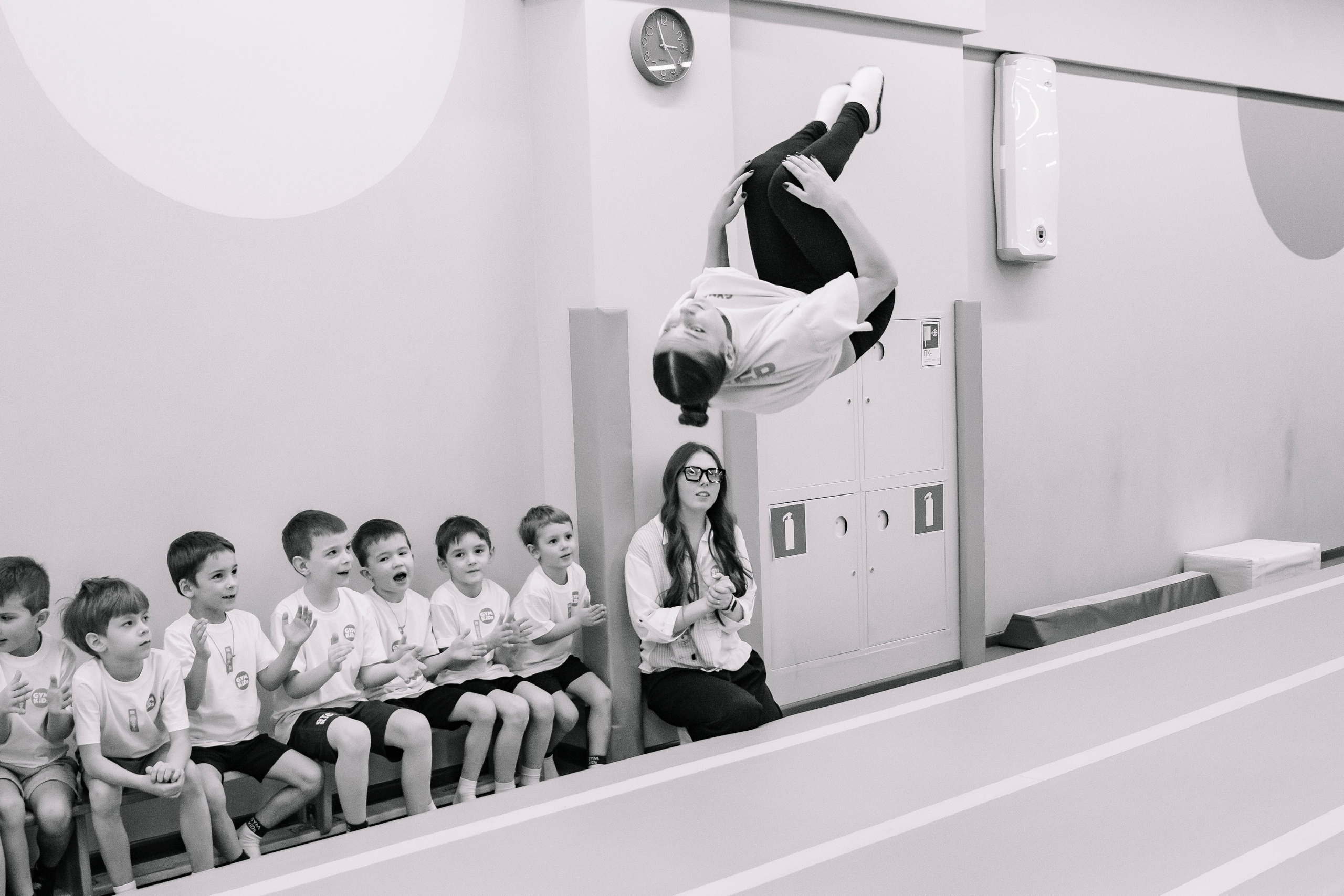 Соревнования по гимнастике в Gymkids Чертаново. Профессиональный фотограф в Москве | Заказать фотосессию и съемку