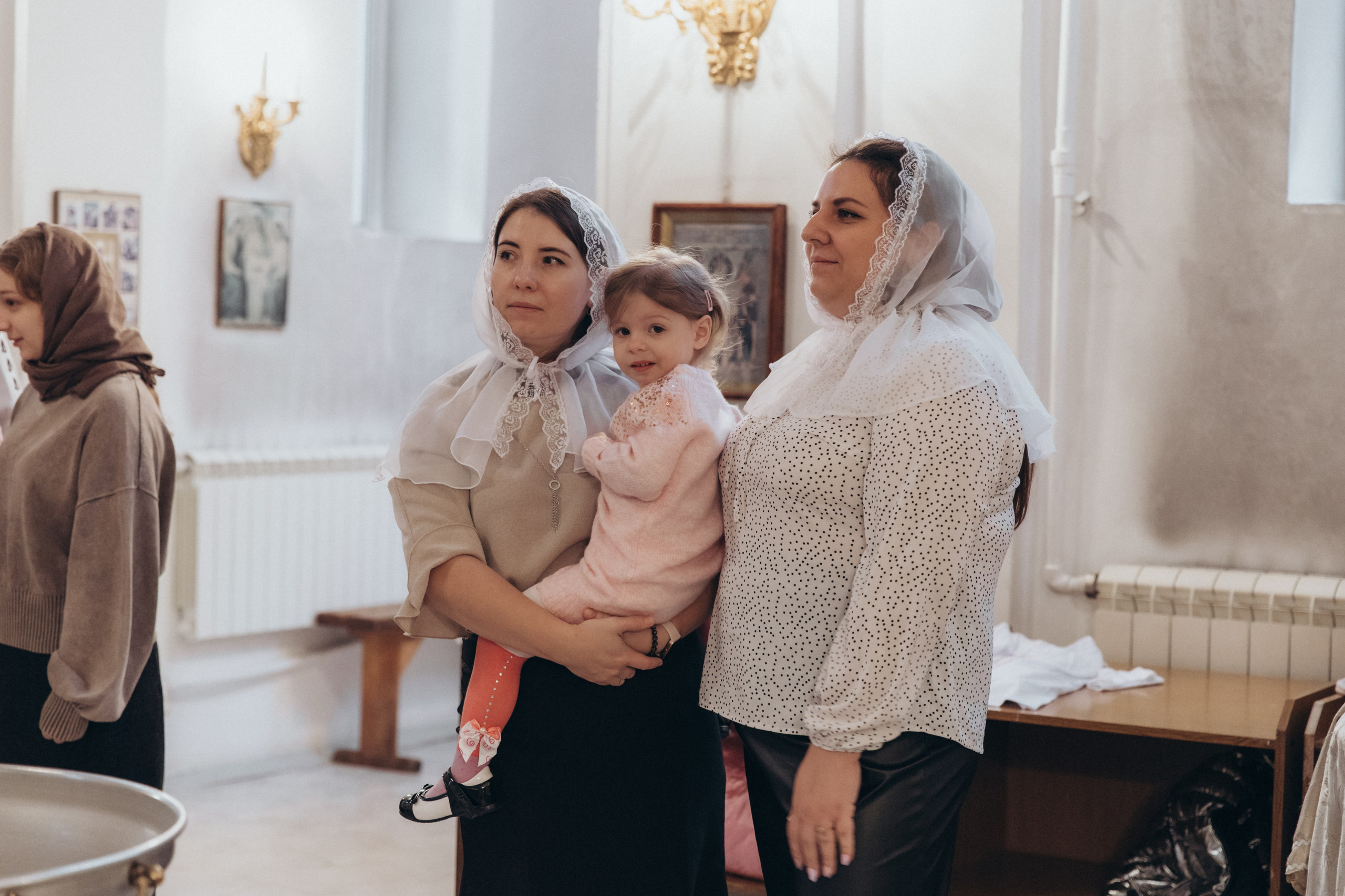 Крещение Веры. Фотограф на крещение в Рязани. Семейный фотограф