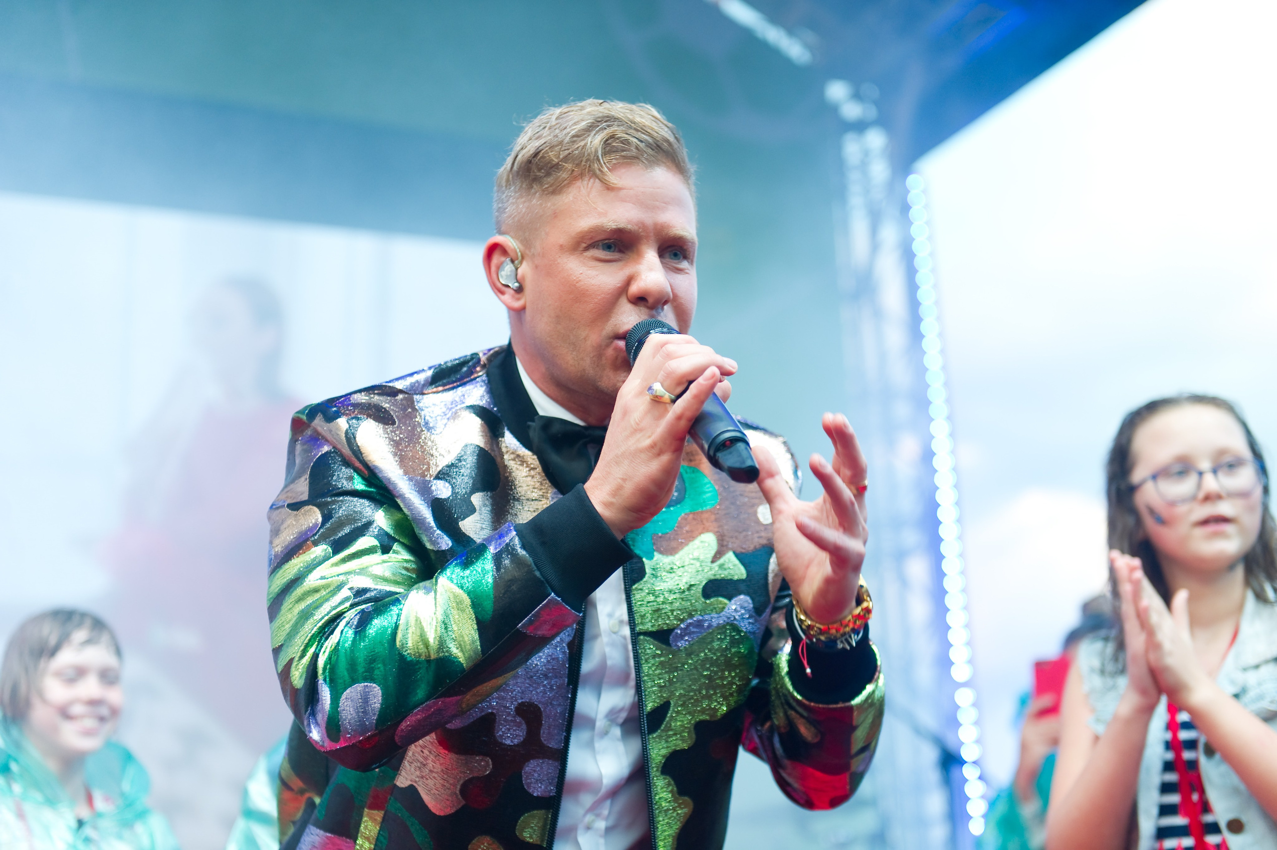 Турбофутбол (корпоративное соревнование «Пятерочки»). Репортажный фотограф и видеограф Слава Думчев. Тимбилдинги, отчетники, корпоративы