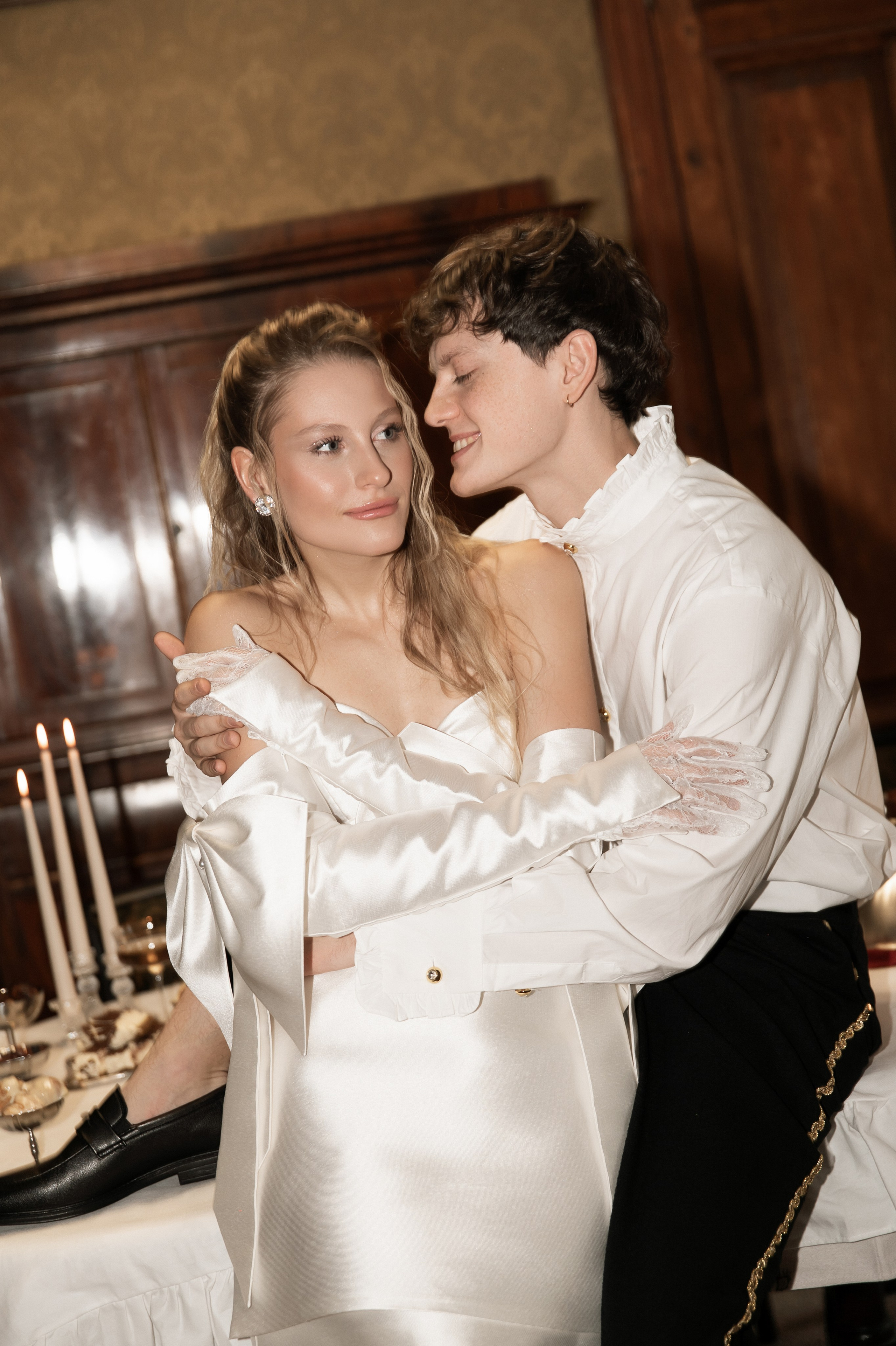 Свадебная съемка в исторической квартире на Чистых прудах. Ярослава Ерина — свадебный фотограф в Москве