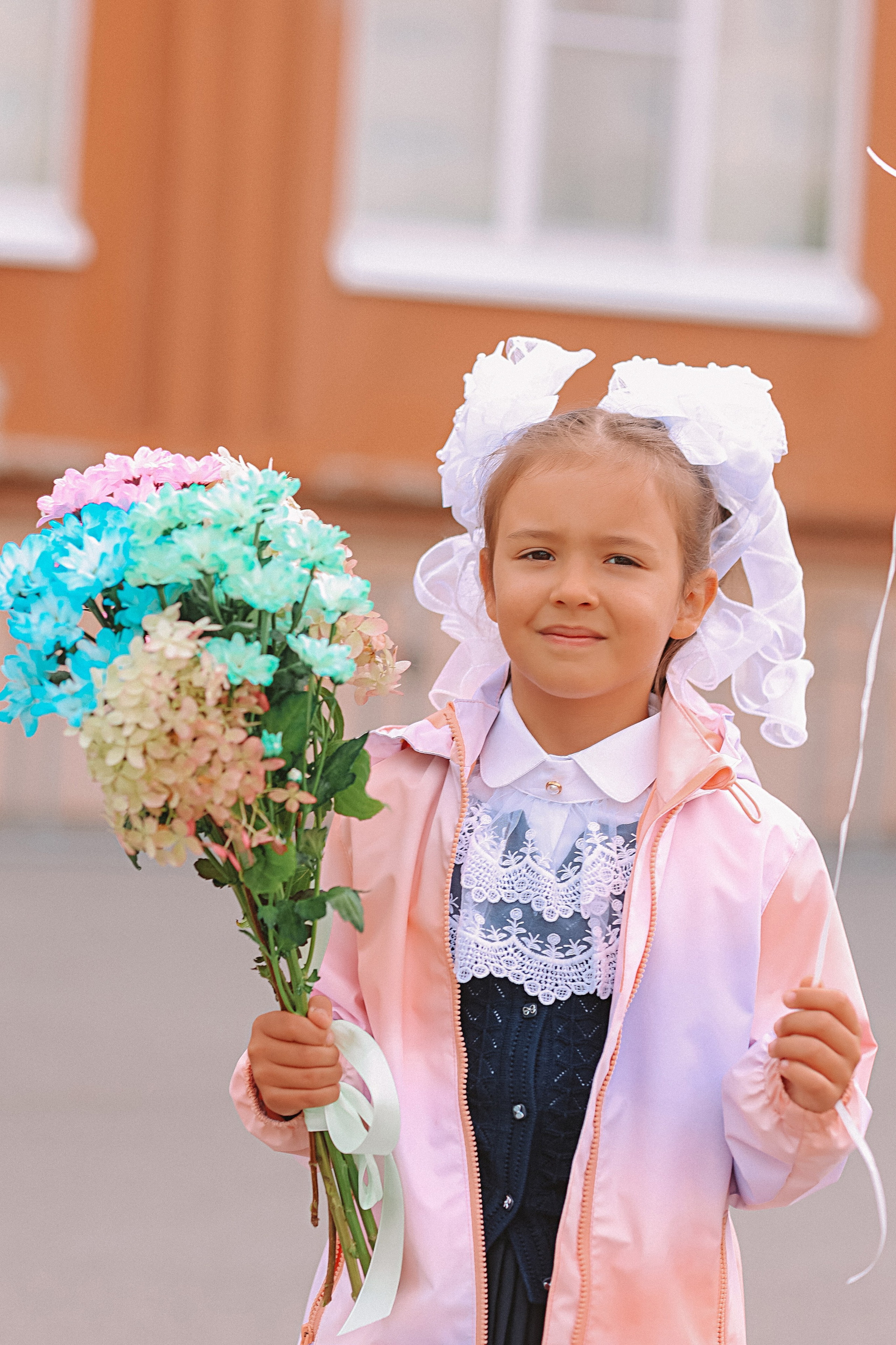 1 сентября линейка+кл час+портреты. Семейный фотограф Тюмень, фотограф на роды Салмина Мария