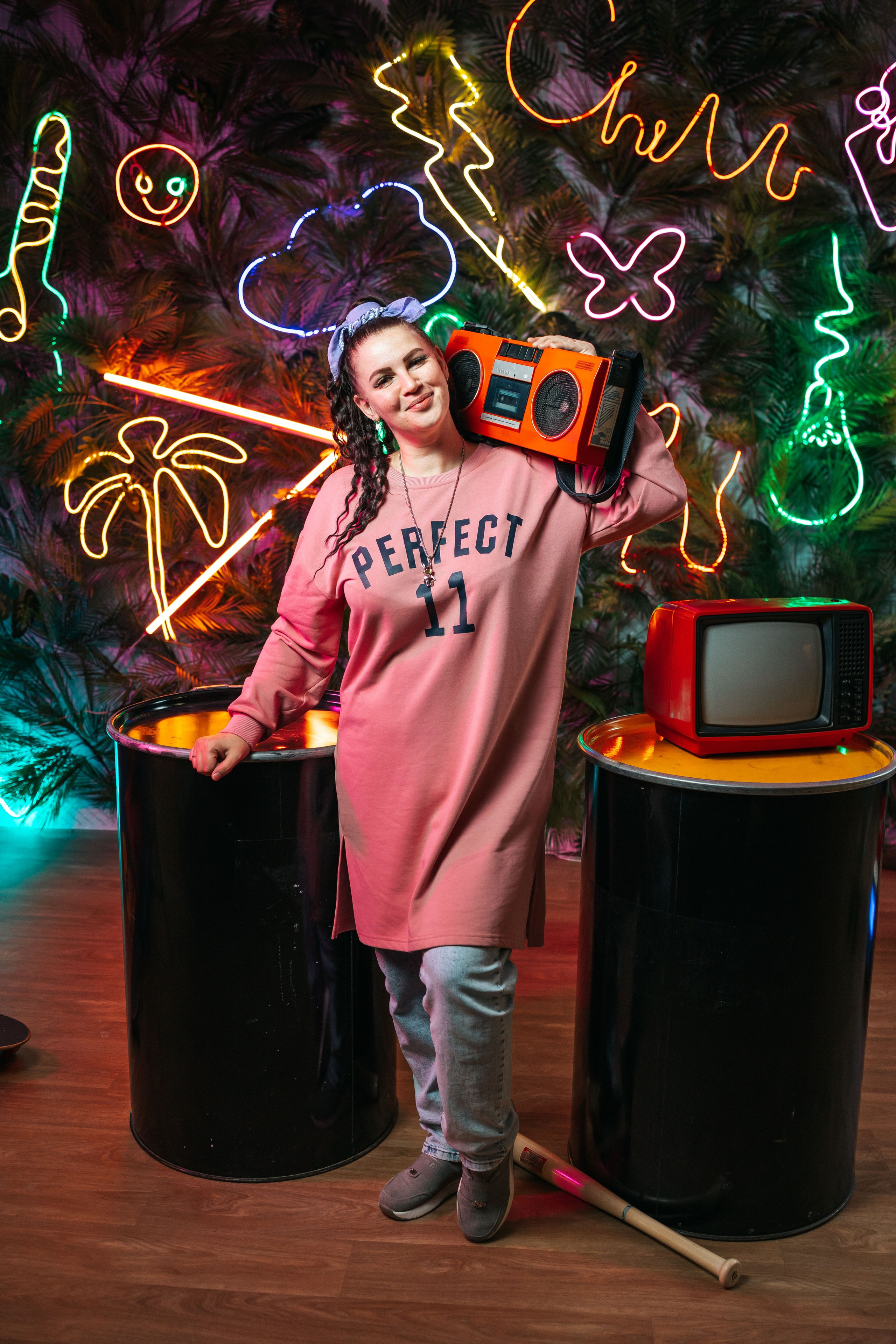 Студия школьной фотографии. Фотостудия выпускных альбомов в Твери. Студия школьной фотографии в Твери. Выпускные альбомы в Твери