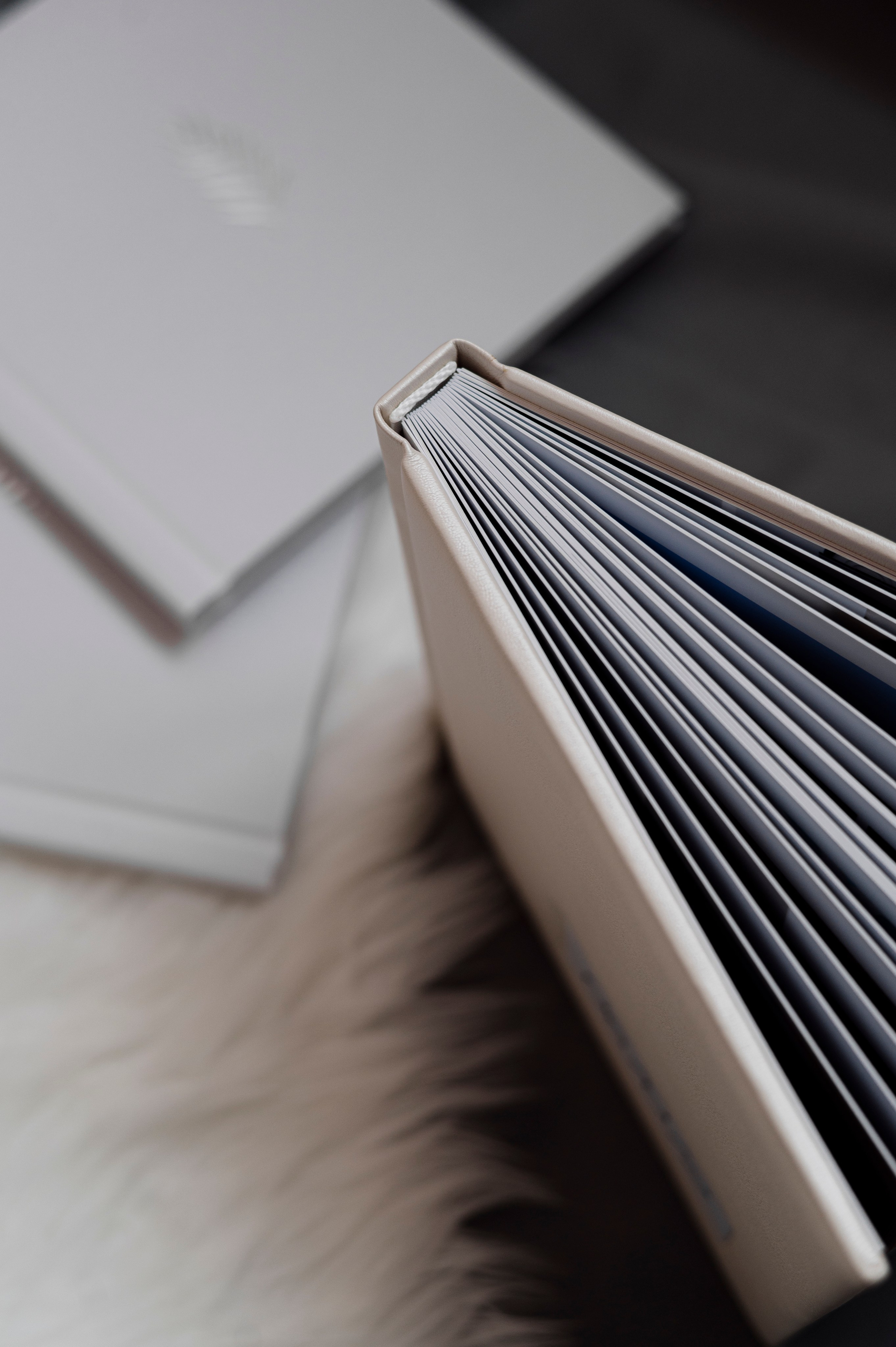 Классические фотокниги. Свадебные и семейные фотокниги