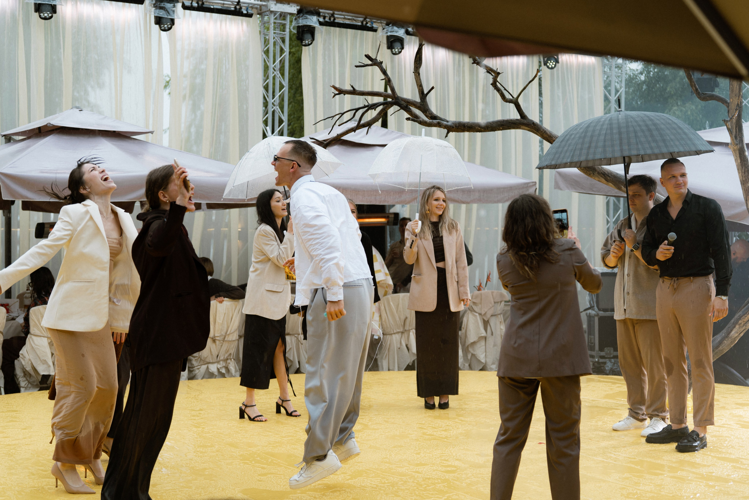 Майский Дождь. Полный день (сокращено). Семейный и портретный фотограф в Саратове Сахарова Маша