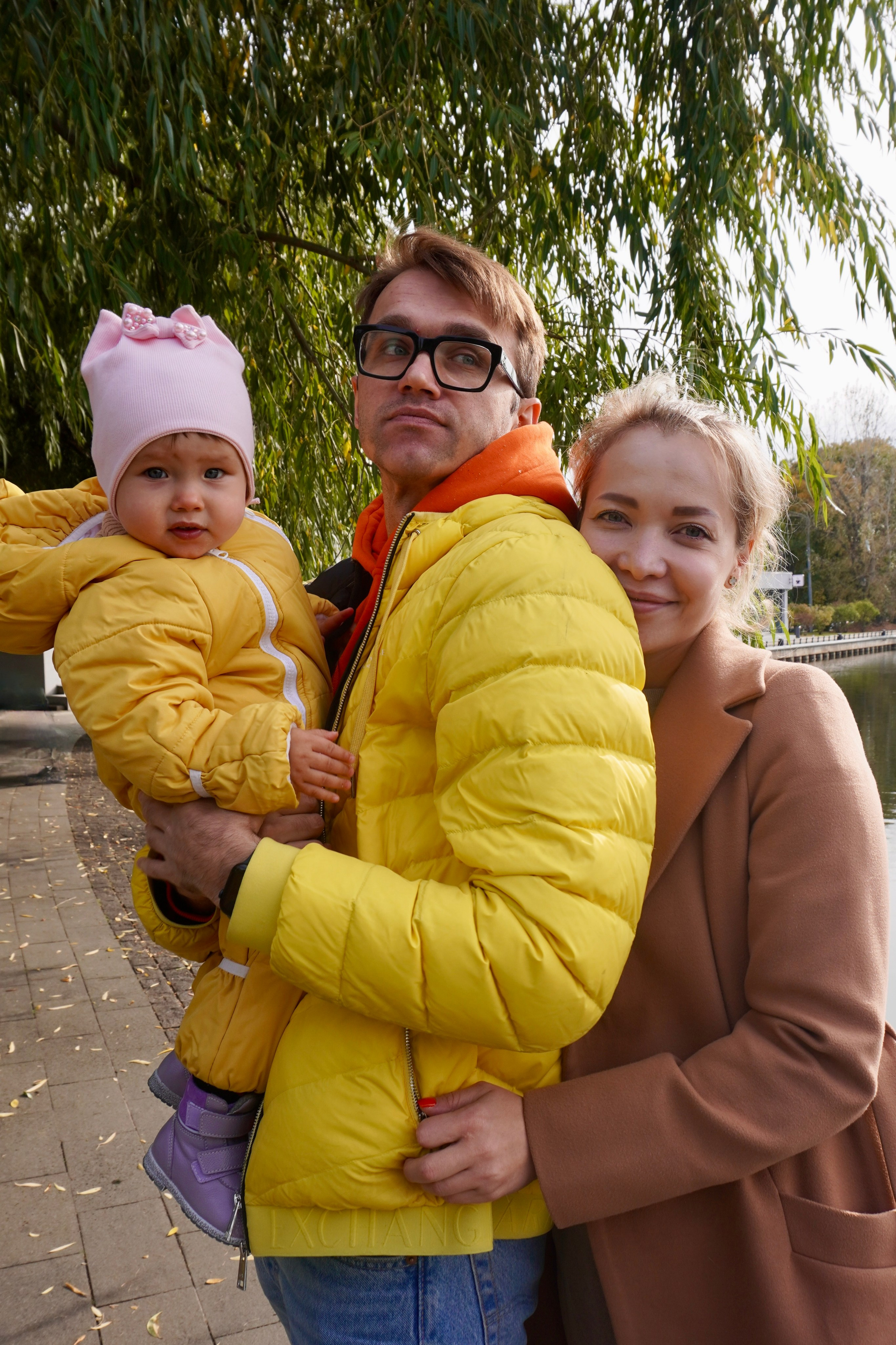 Осень в Останкино c Роксаной, Соней и Григорием. Репортажный и портретный фотограф Татьяна Одинцова