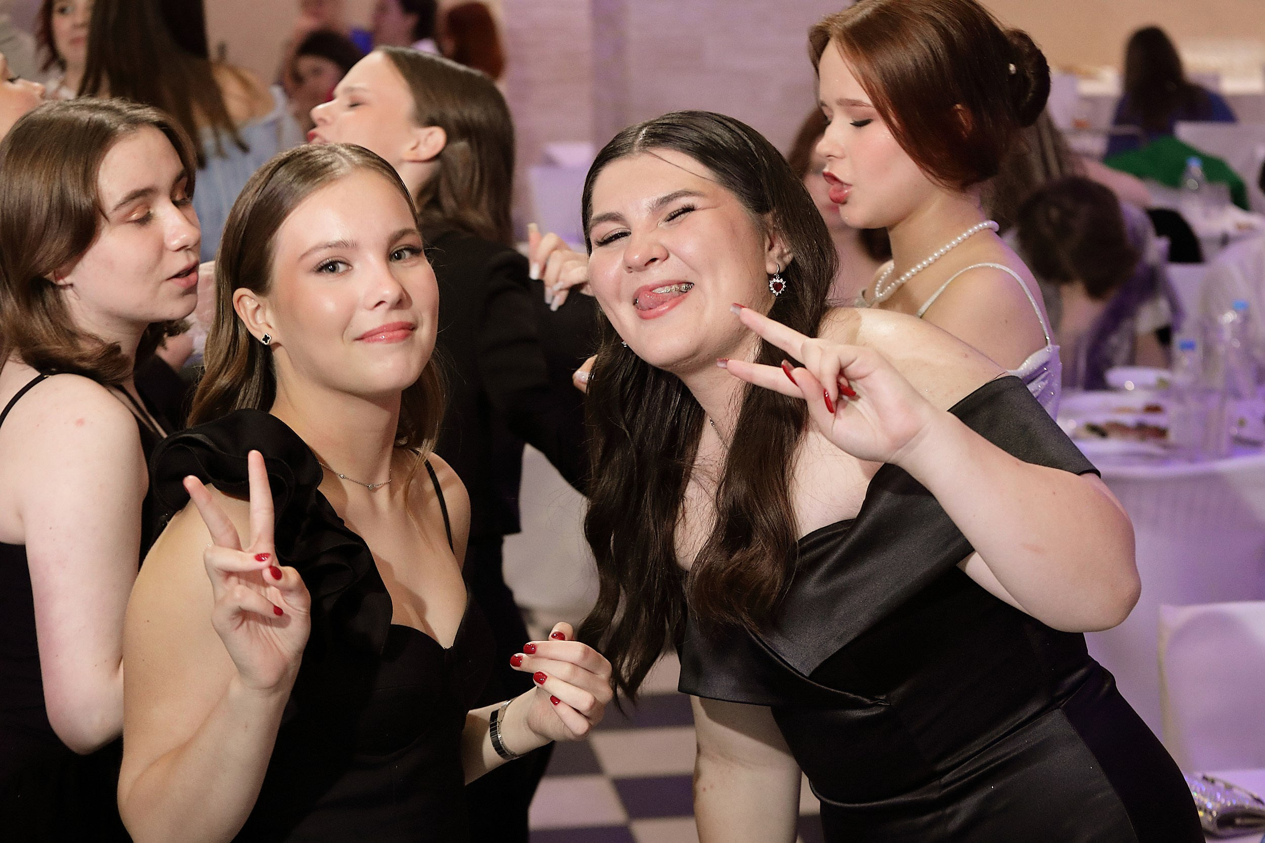 Фотосъёмка выпускного Екатеринбург. Свадебный и семейный фотограф и видеограф в Екатеринбурге Полянские Тимур и Анастасия