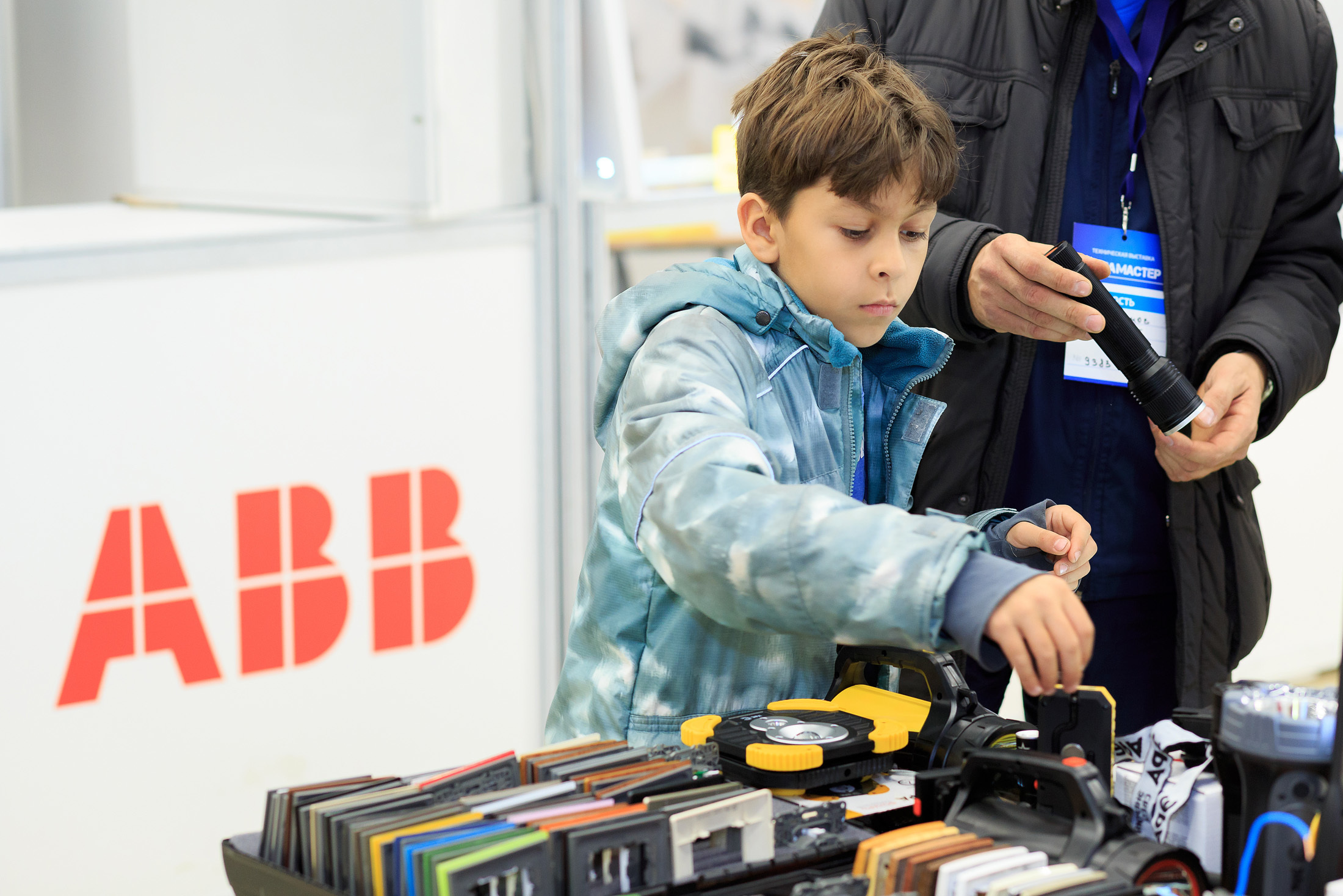 Выставка Мегамастер - репортажная фотосъемка. Фотоагентство Объектив — Профессиональная фотосъемка b2b в Перми