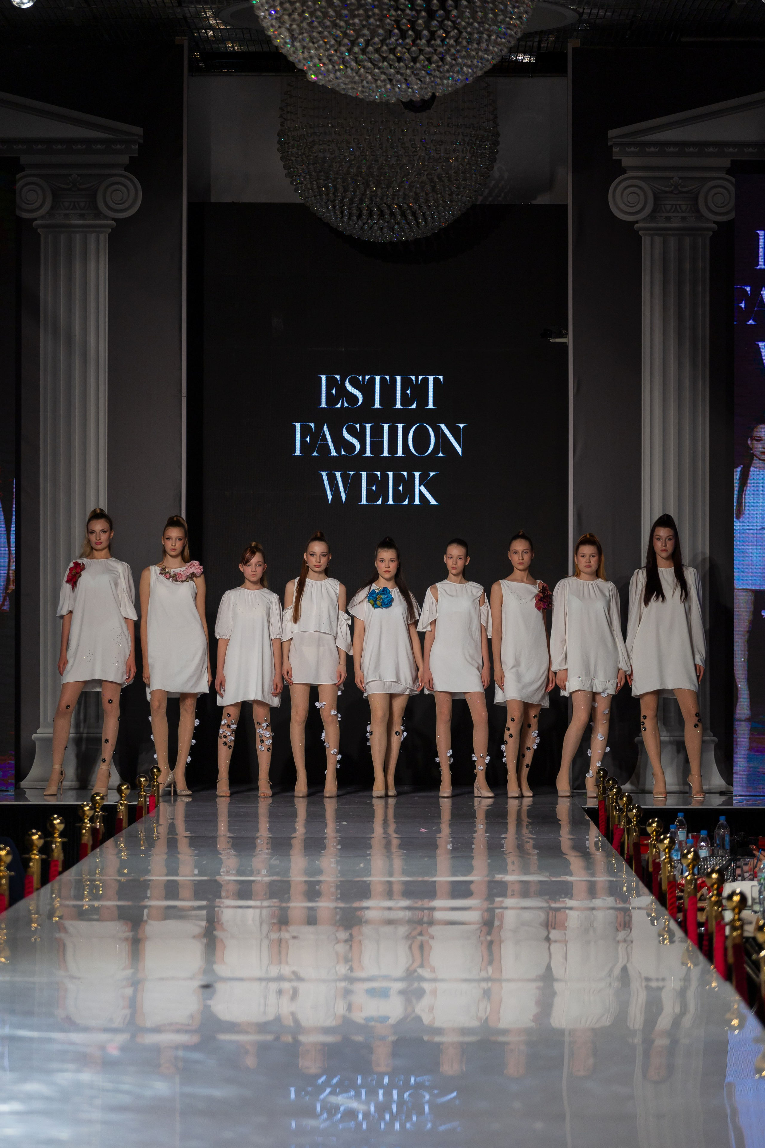 Estet Fashion Week. Photomantis