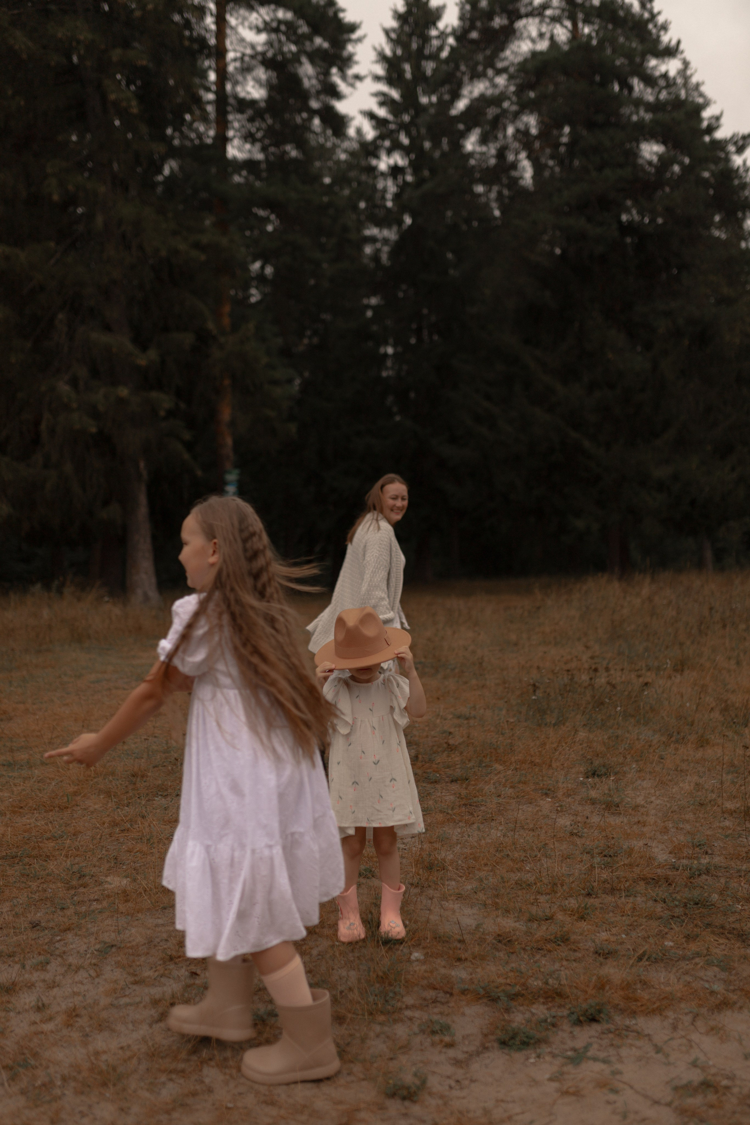 Мама Алина, Маша, Дина и Анечка. Фотограф Татьяна Семенова