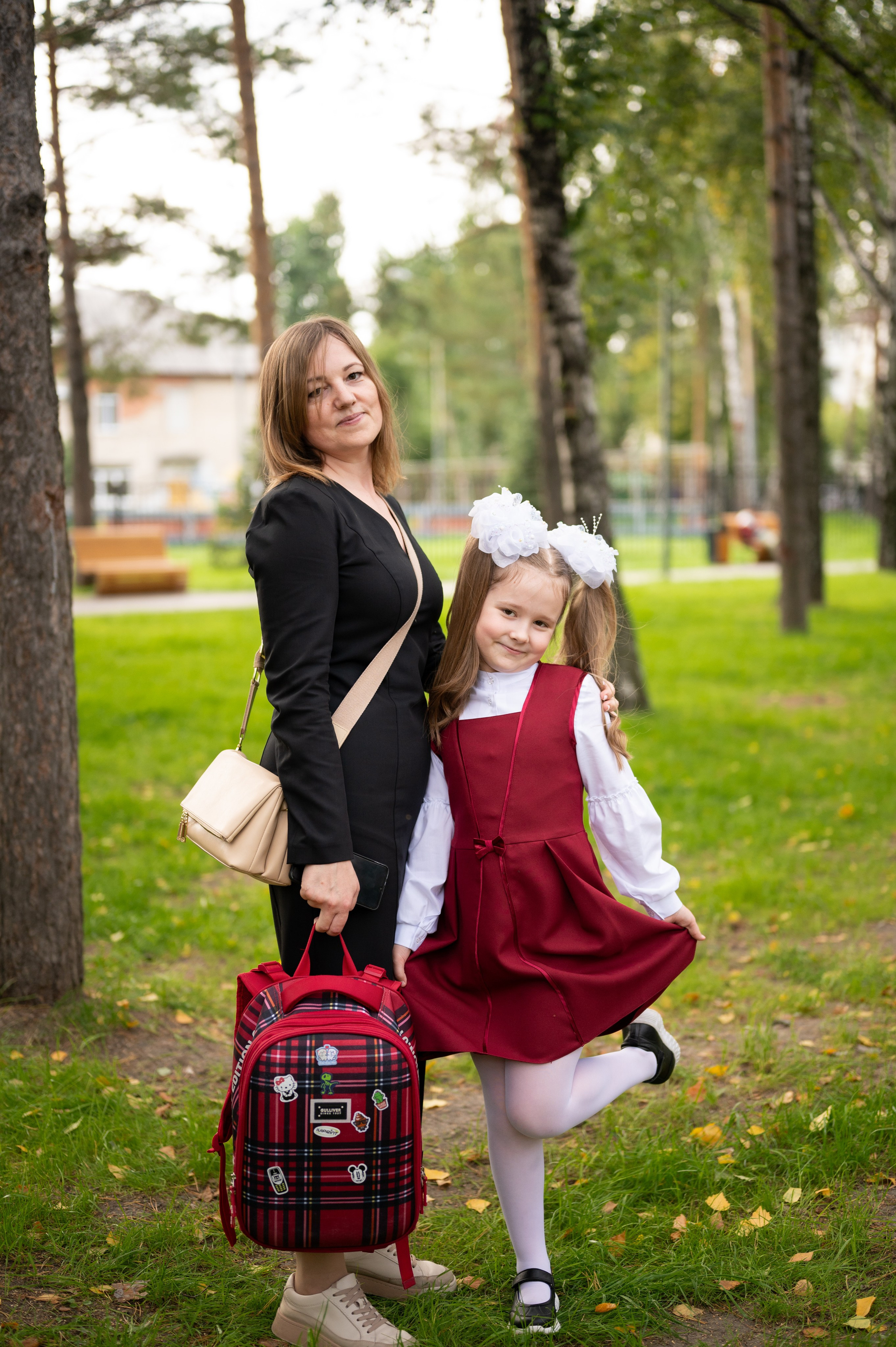 1 сентября 16 гимназия 2 класс (линейка + в классе+ на улице). Фотограф новорожденных, семейный детский в Тюмени Татьяна Морозова