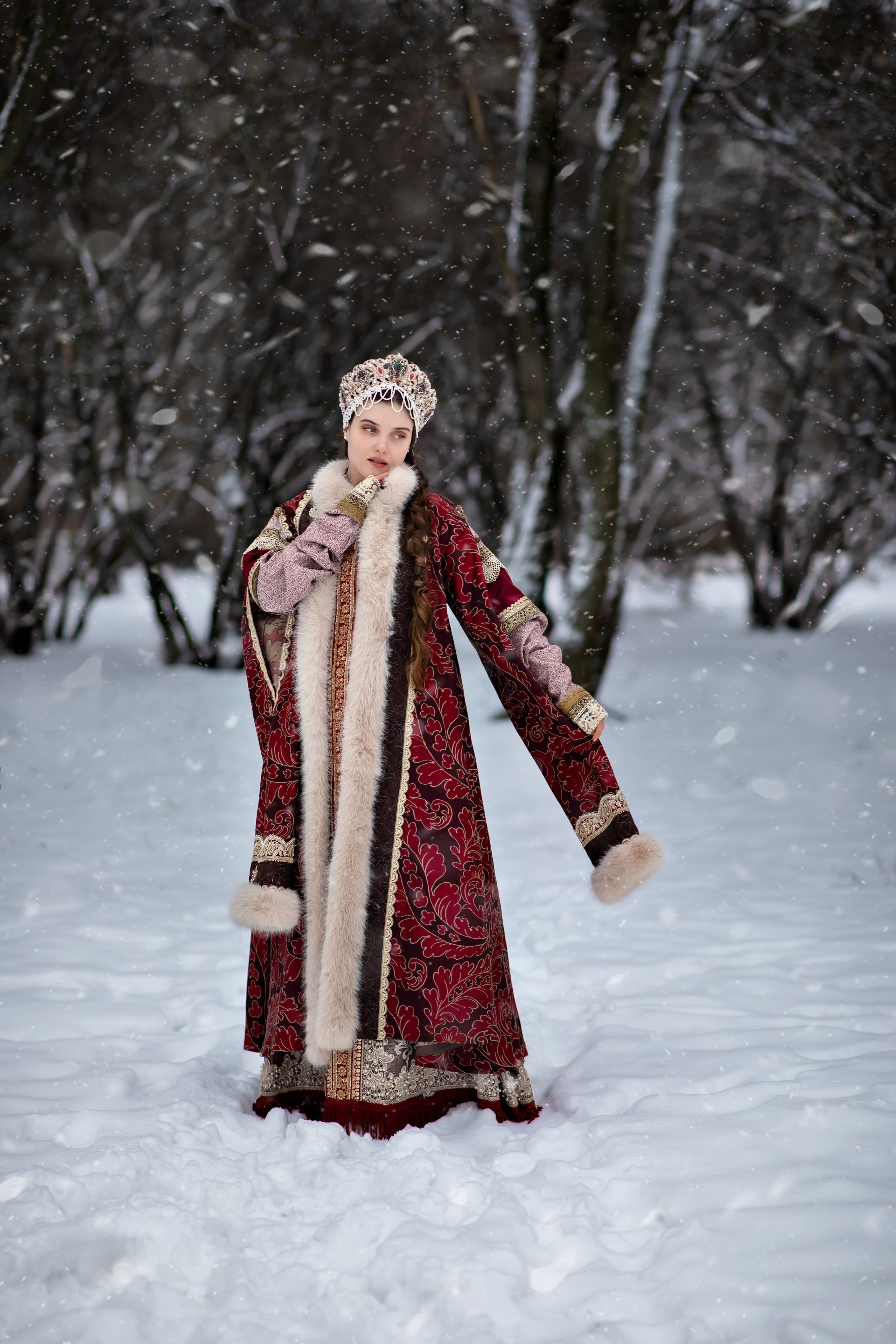 A10. Дизайнер костюмов и украшений, фотограф