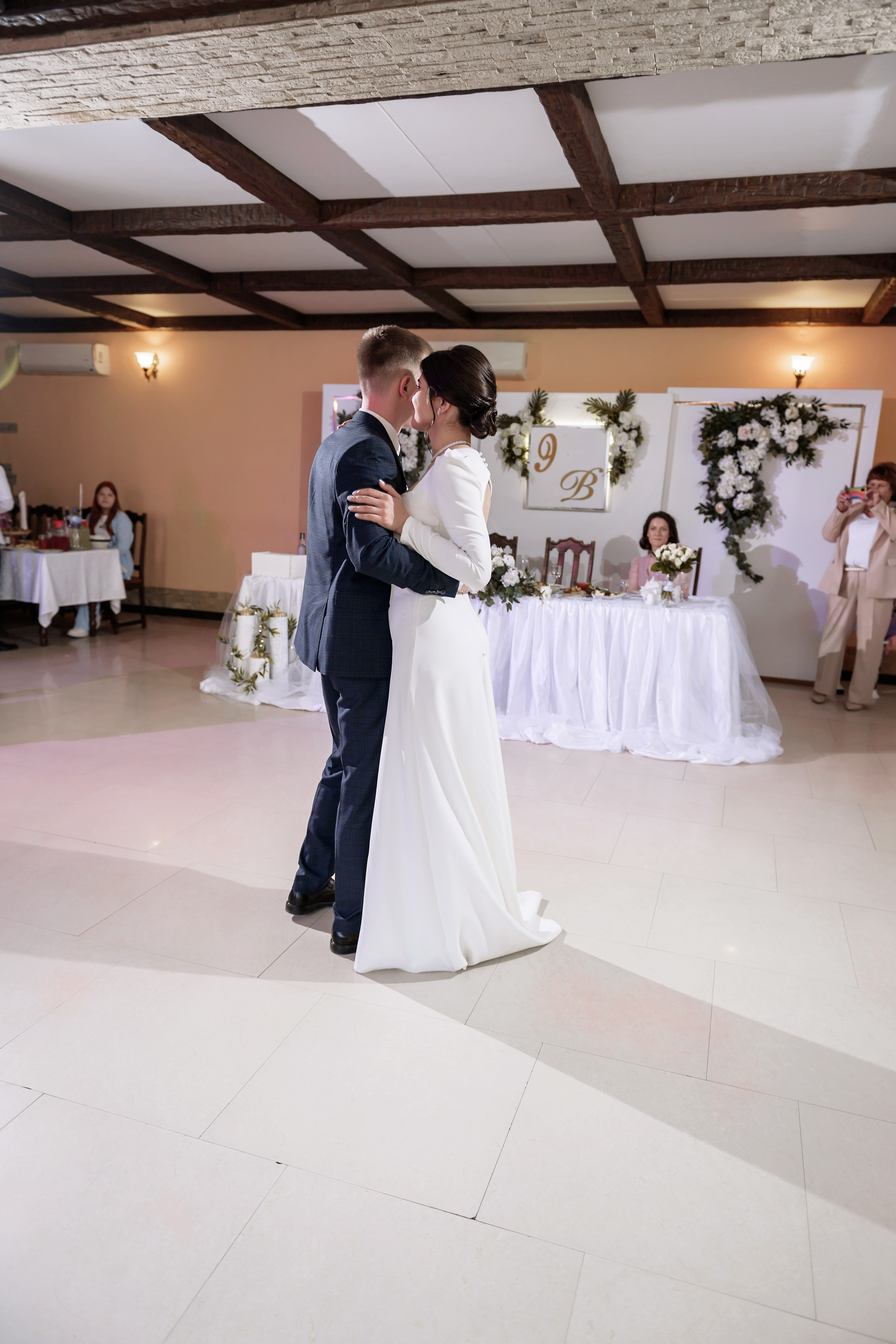 Эдуард и Виктория. Свадебный фотограф Белгород Валуйки Старый Оскол Воронеж