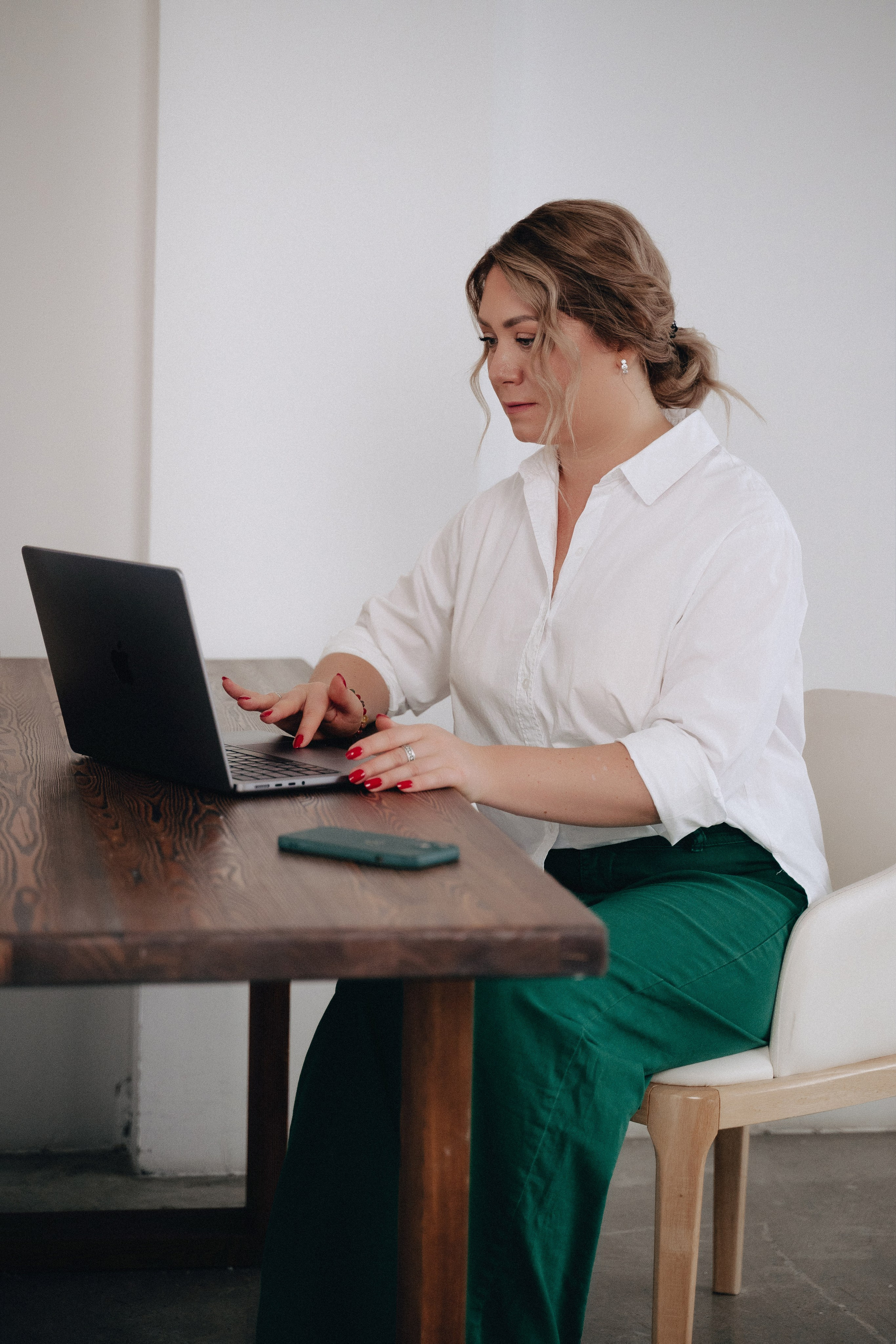 Мария Кляшторная, веб-дизайнер. Екатерина Курбанова. Женский фотограф