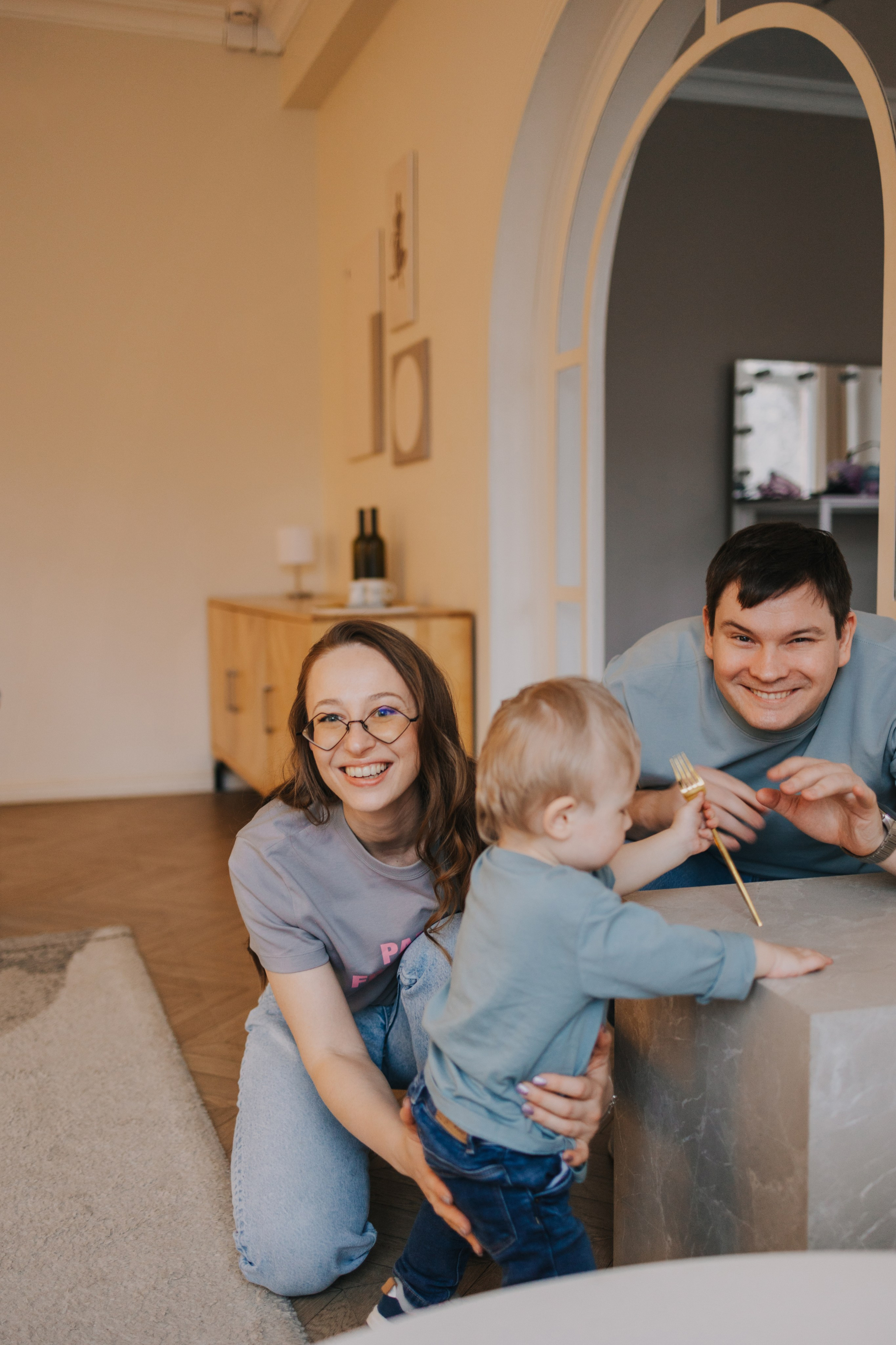 Большая семья. Домашняя фотосессия