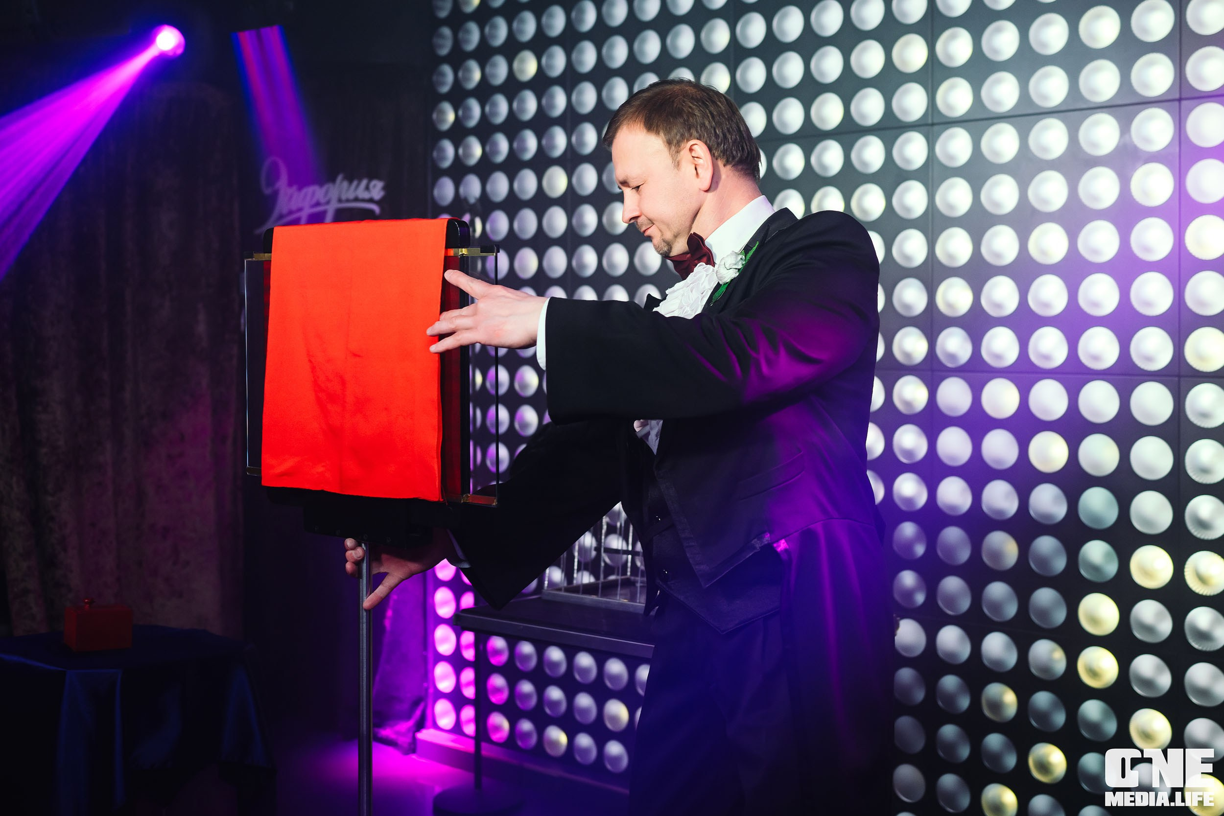 Фоторепортаж из караоке-клуба Эйфория. One Media Life: фоторепортажи, фотоотчеты с мероприятий и заведений