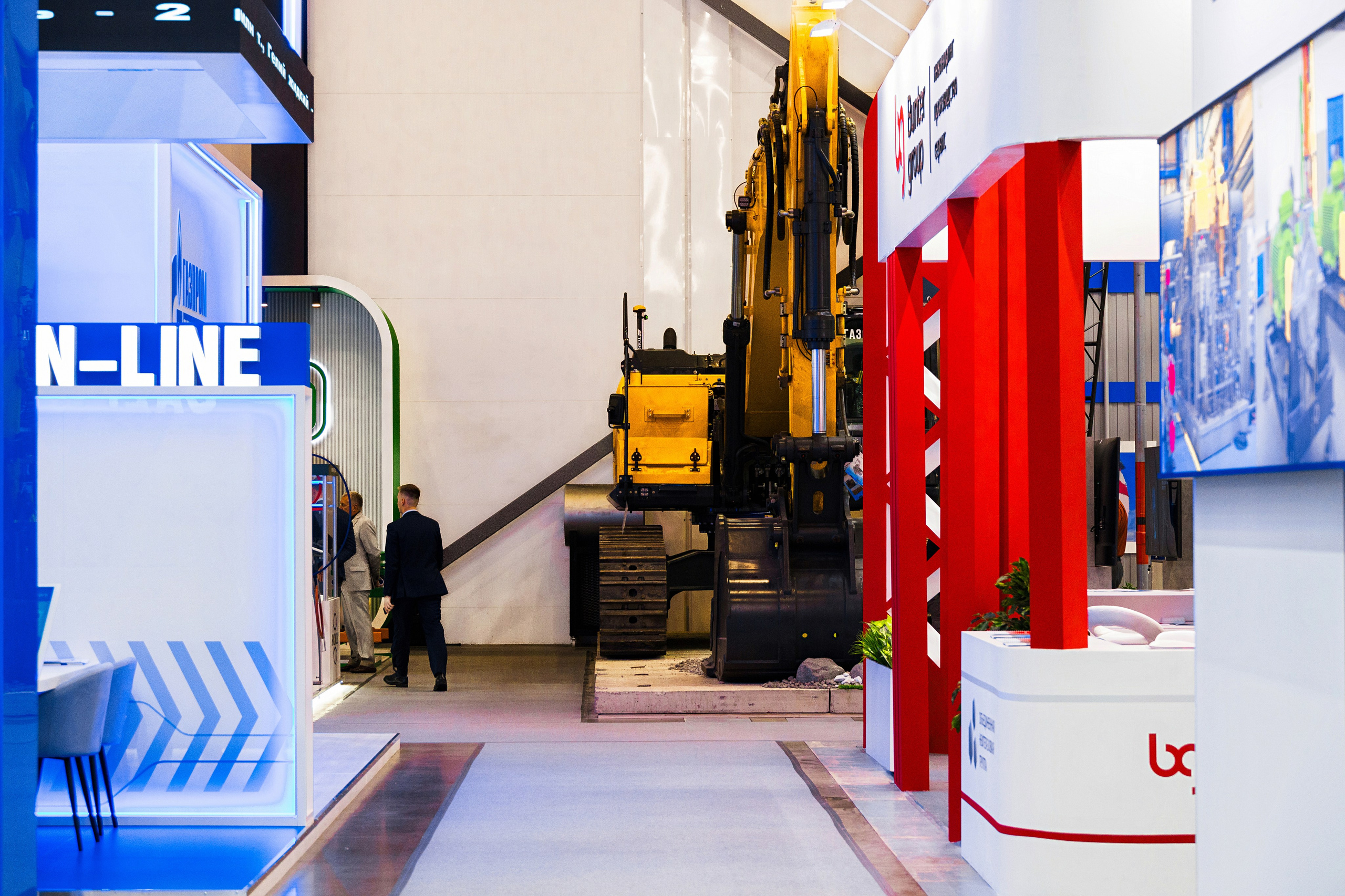 Фотосъемка ПМГФ 2025 в СПб | Репортаж для энергетической отрасли