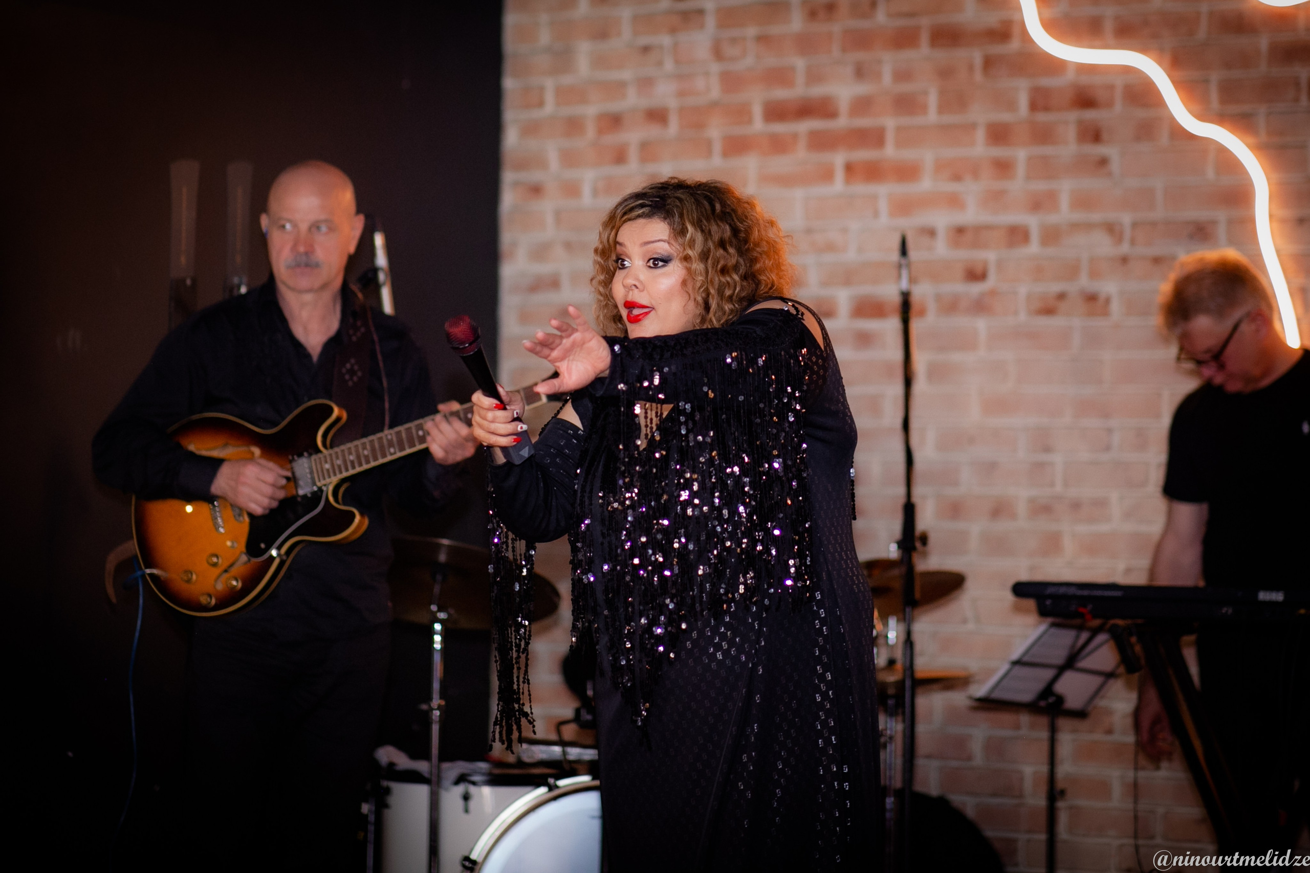 Бал «Мьюзик’Тон»королевы блюза Виктории Пьер-Мари!. Art photographer Nino