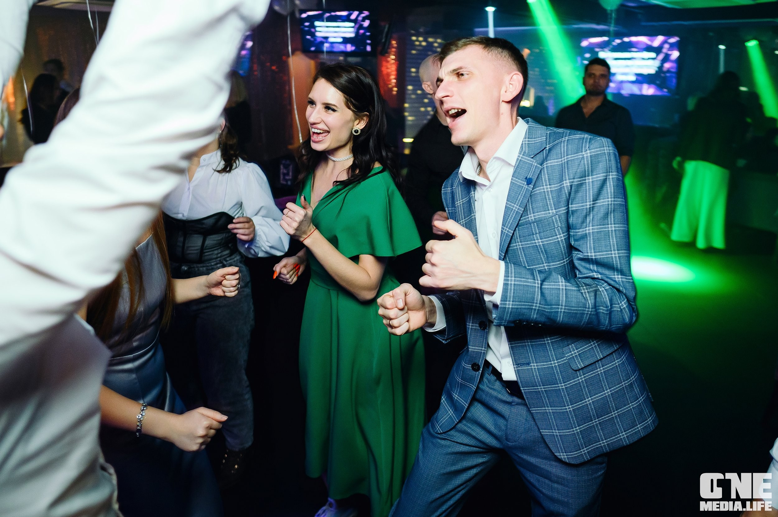 Фоторепортаж из караоке-клуба Эйфория. One Media Life: фоторепортажи, фотоотчеты с мероприятий и заведений