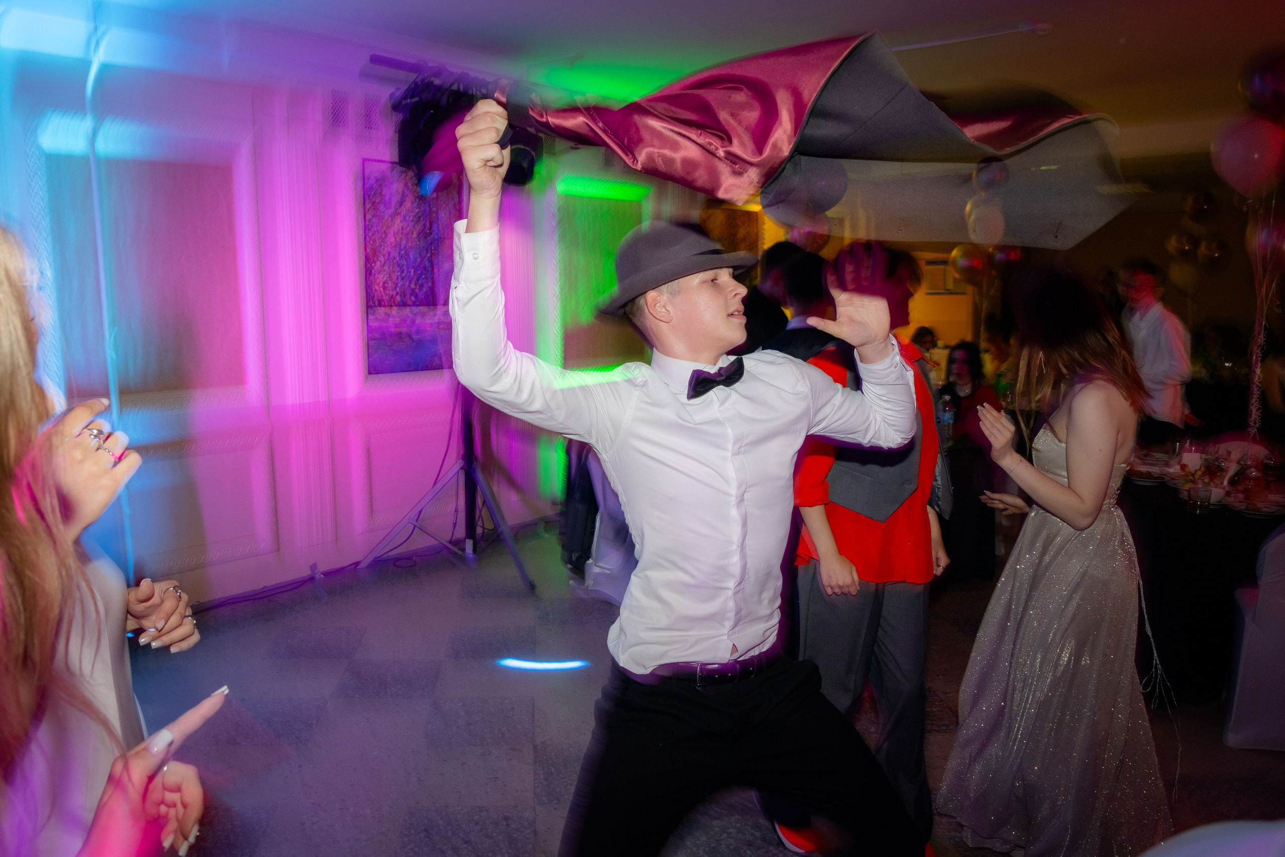 Школьный выпускной 2024 год в Соколе (Минск). Свадебный фотограф в Минске/Беларуси Сергей Спиридонов