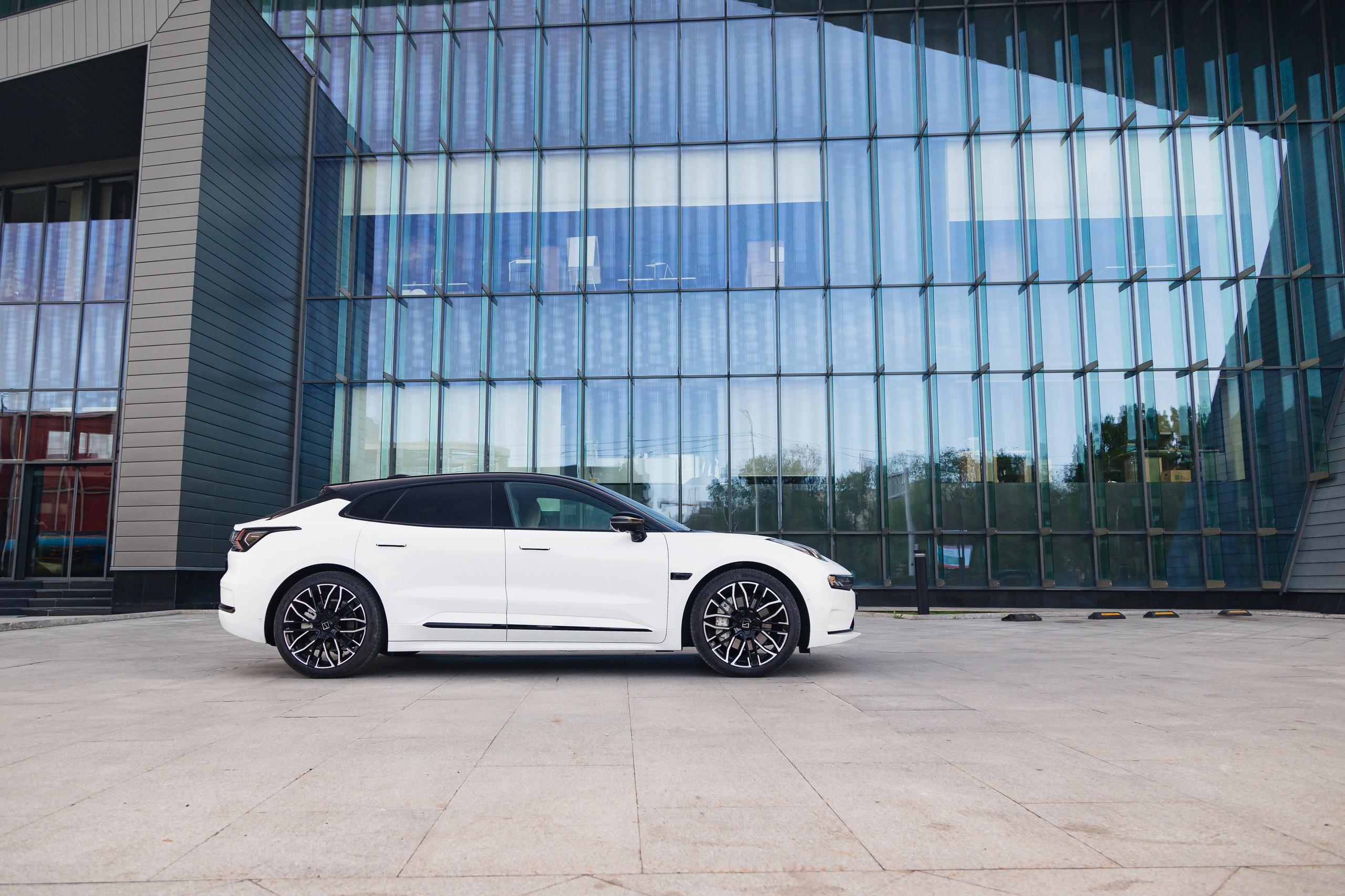 Автомобильная фотосъёмка. Рекламный и портретный фотограф в Алматы — Серекпаев Танирхан