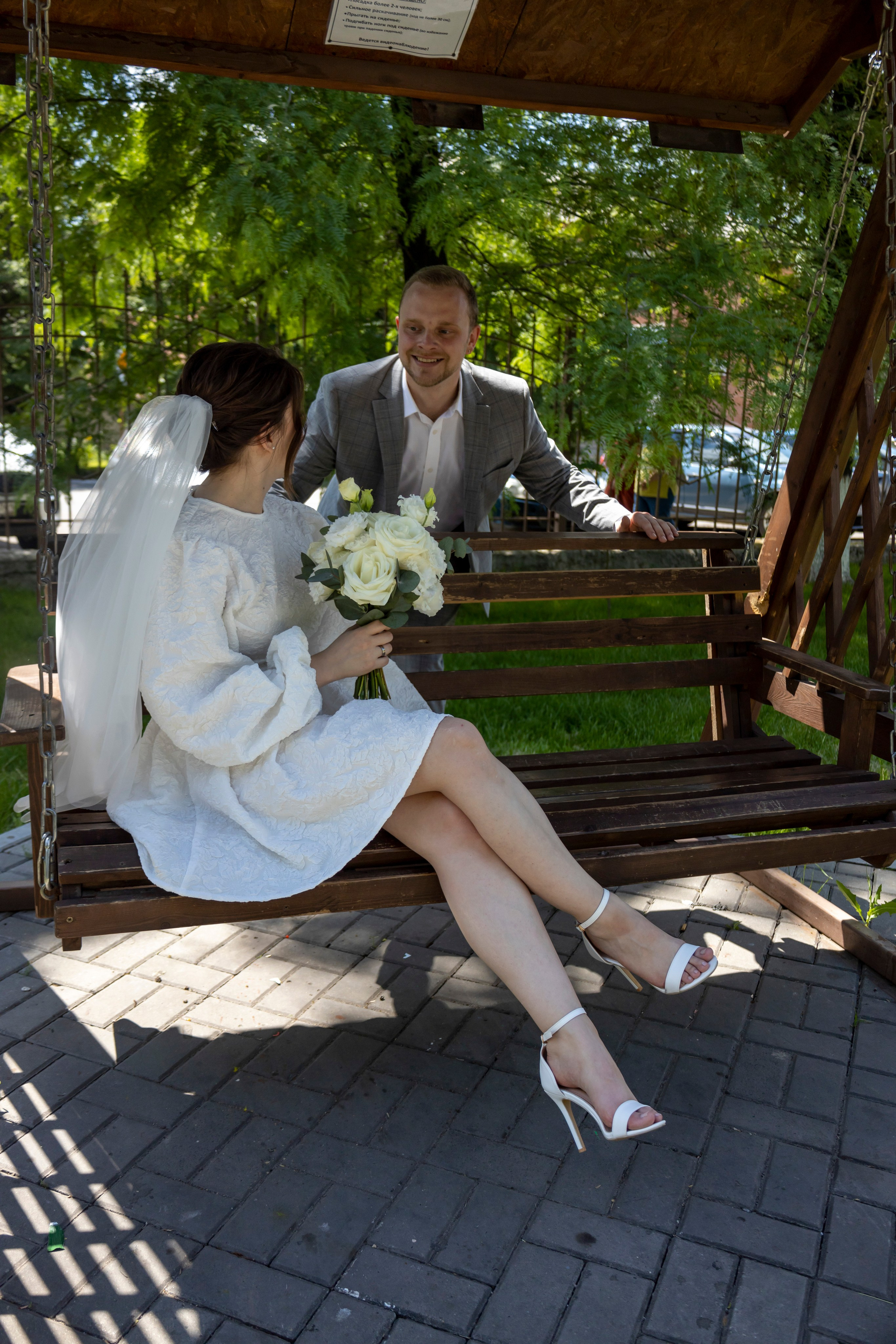 Елизавета и Павел. Свадебные «живые» фото с прогулки. г. Новошахтинск. Свадебный фотограф ростовская область