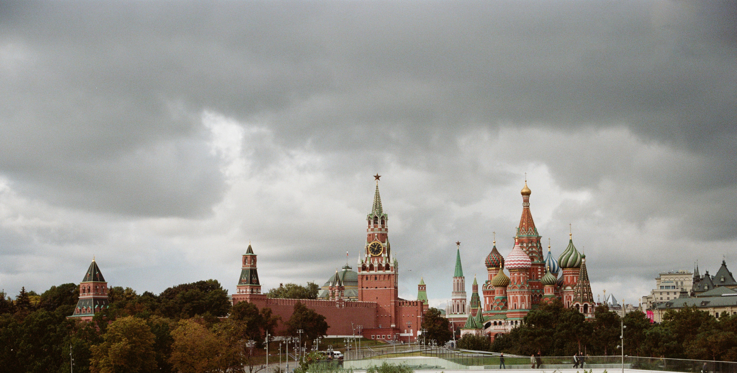 Плёнка. Свадебный и портретный фотограф в Тюмени Женя Черемнова