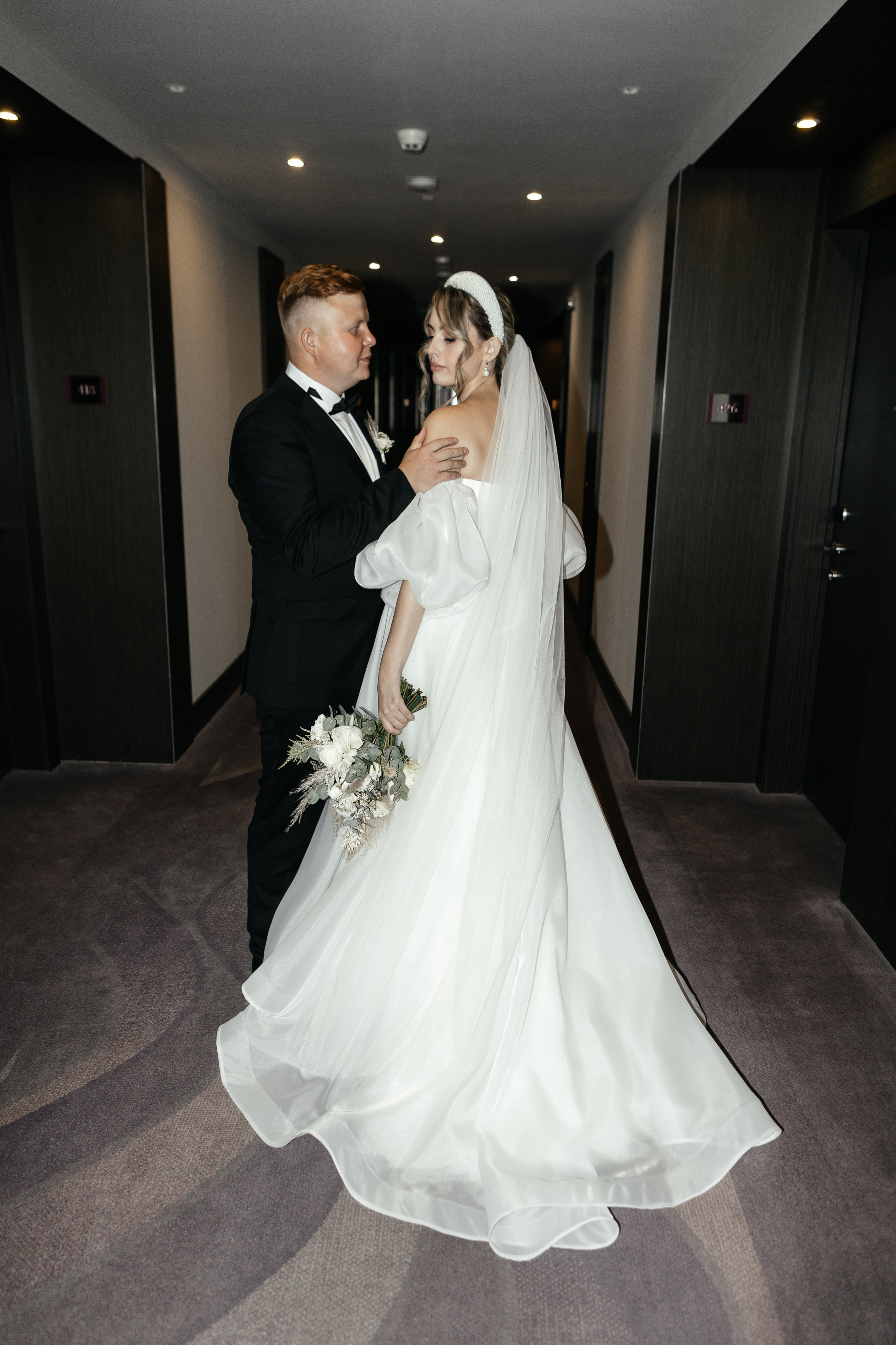 Свадебный фотограф Уфа — Руслан ГабдлисламовЖивые эмоции, красивые кадры, воспоминания на всю жизнь.Работаю по всей Республике Башкортоста. Свадебный фотограф Уфа Руслан Габдлисламов