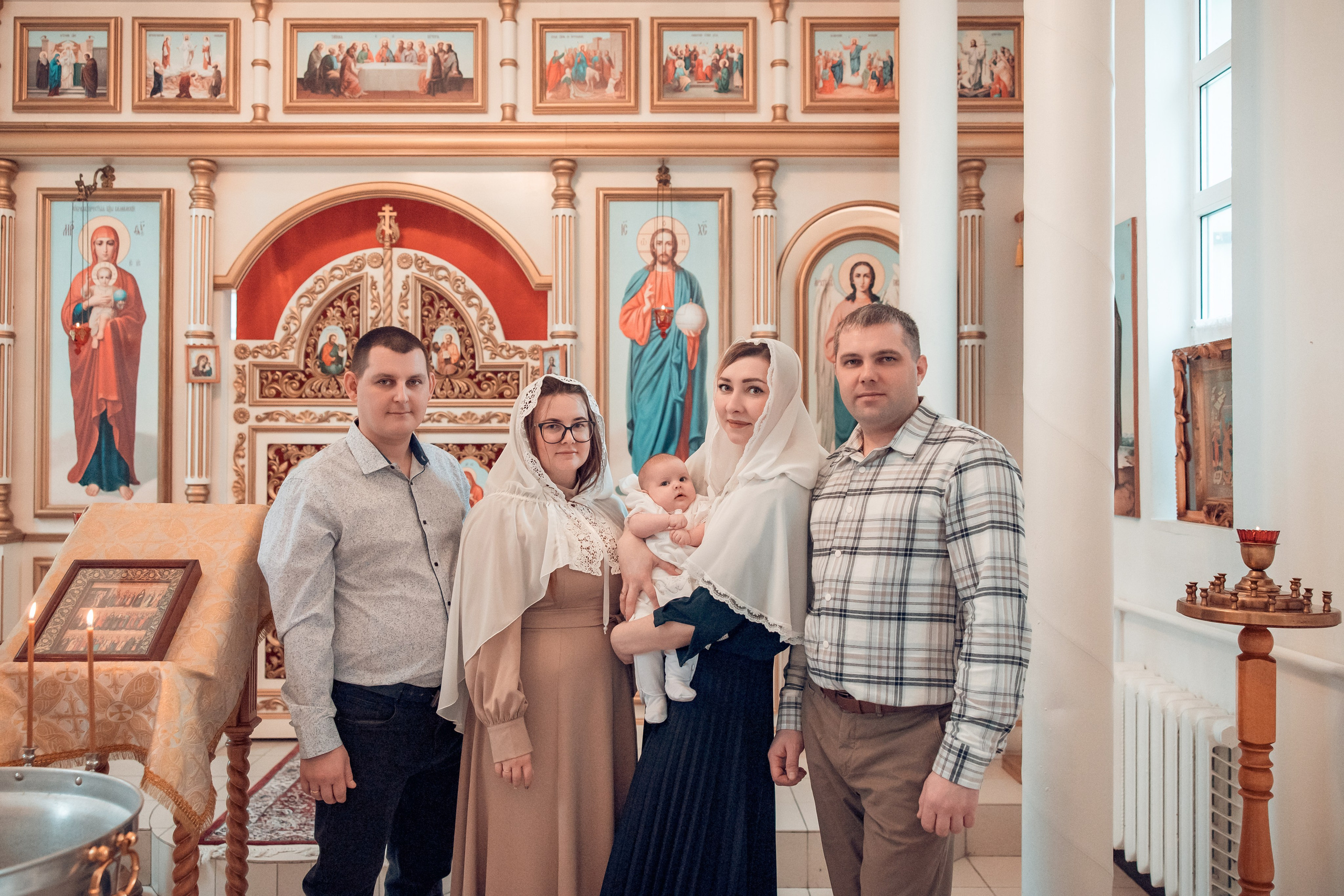 Таинство Крещения Виктории. Церковь Казанской иконы Божией Матери в Вышетравино. Семейный фотограф в Рязани и Рязанской области