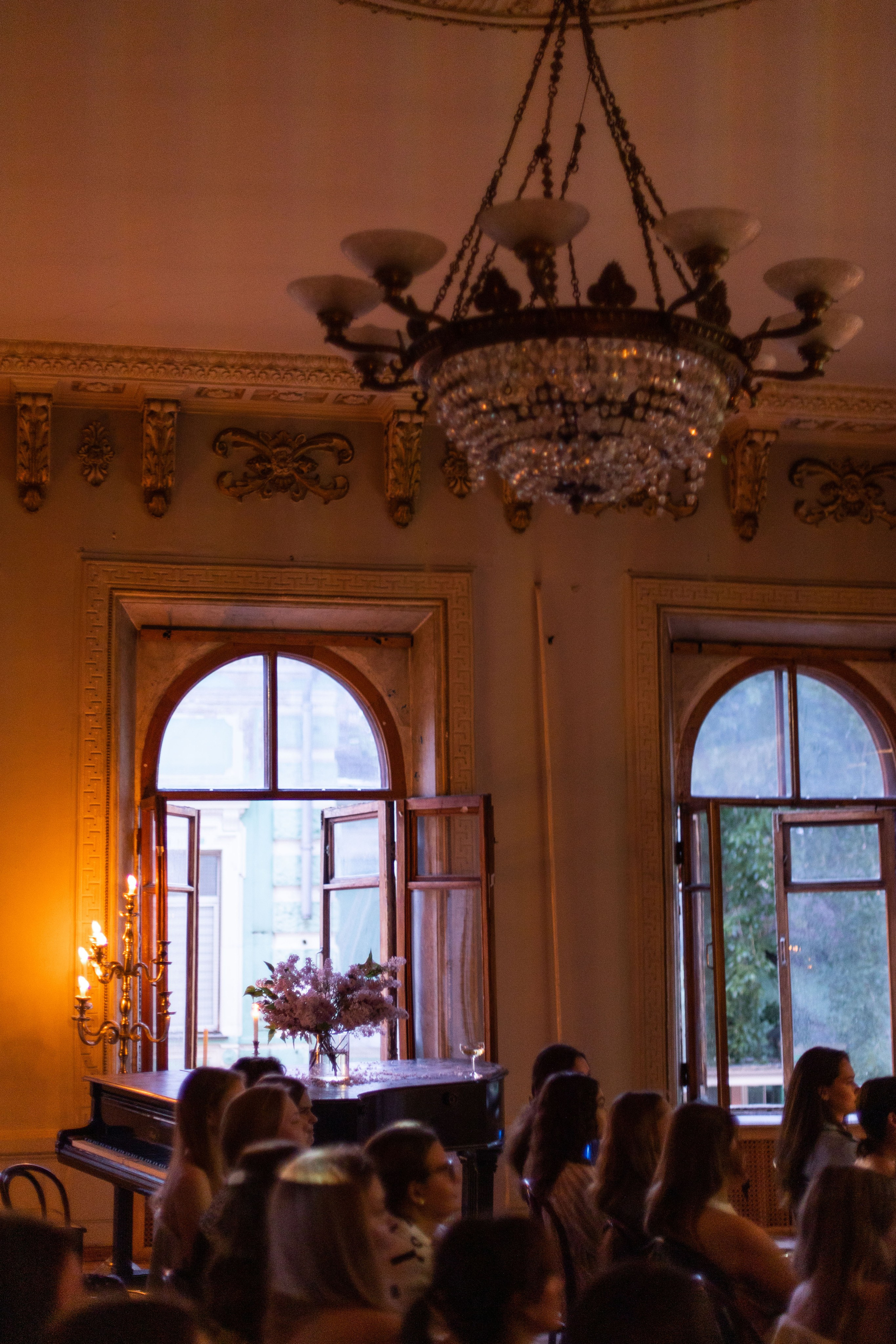 Кинопоказ в особняке. Фотограф в Москве Десятова Ксения