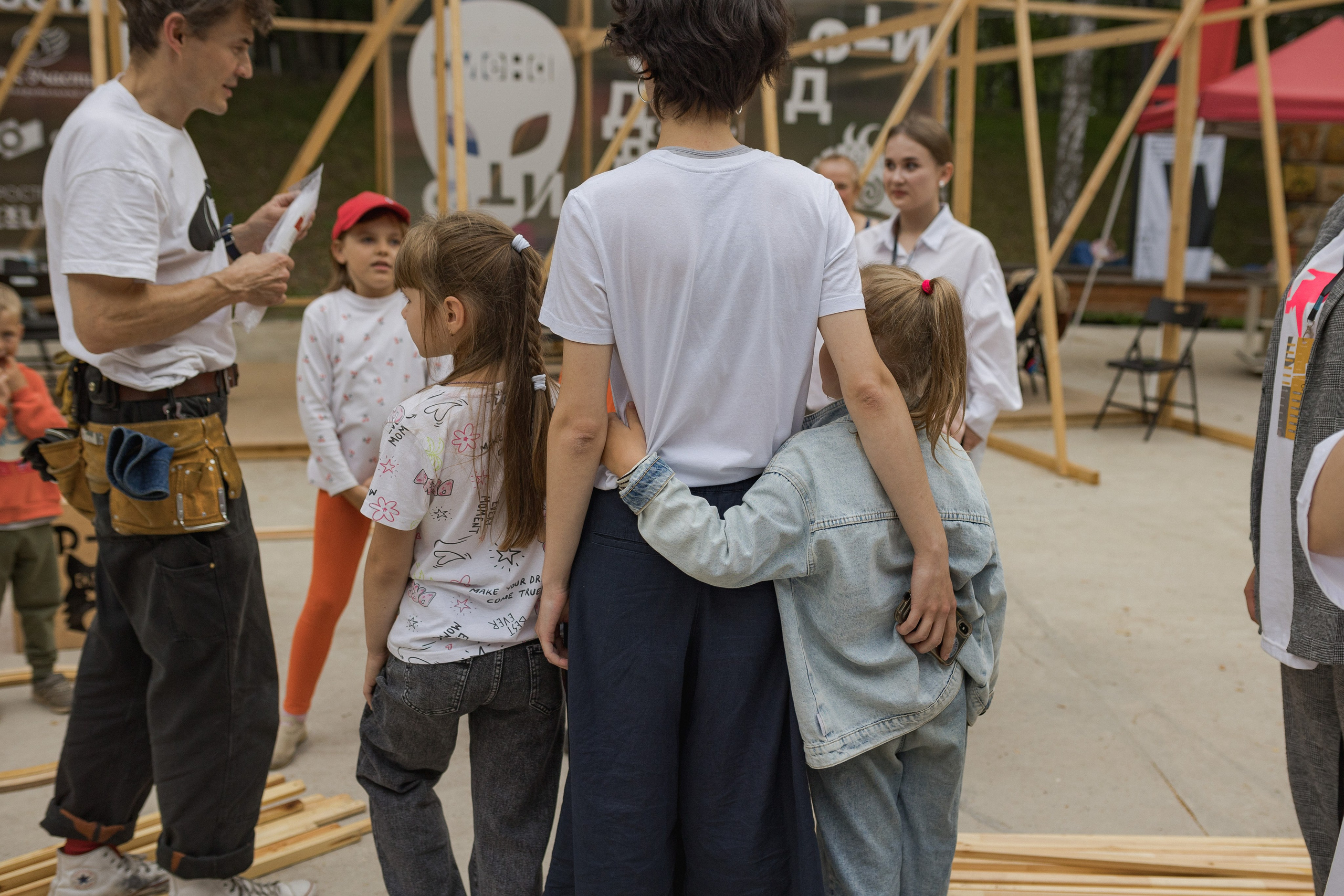 Книжный фестиваль «Смены» в Выксе 2024. Фотограф городских и семейных событий Артем Карпухин