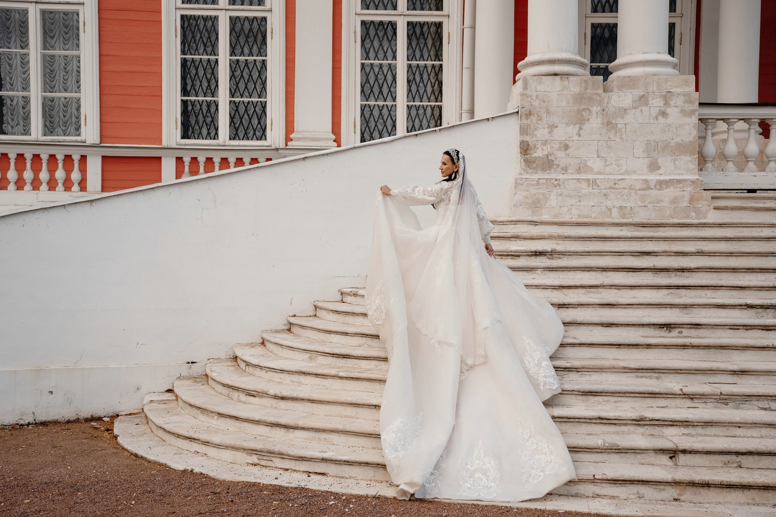 Свадебная фотосессия в ресторане Турандот. Свадебный и семейный фотограф в Москве Светлана Зоткина