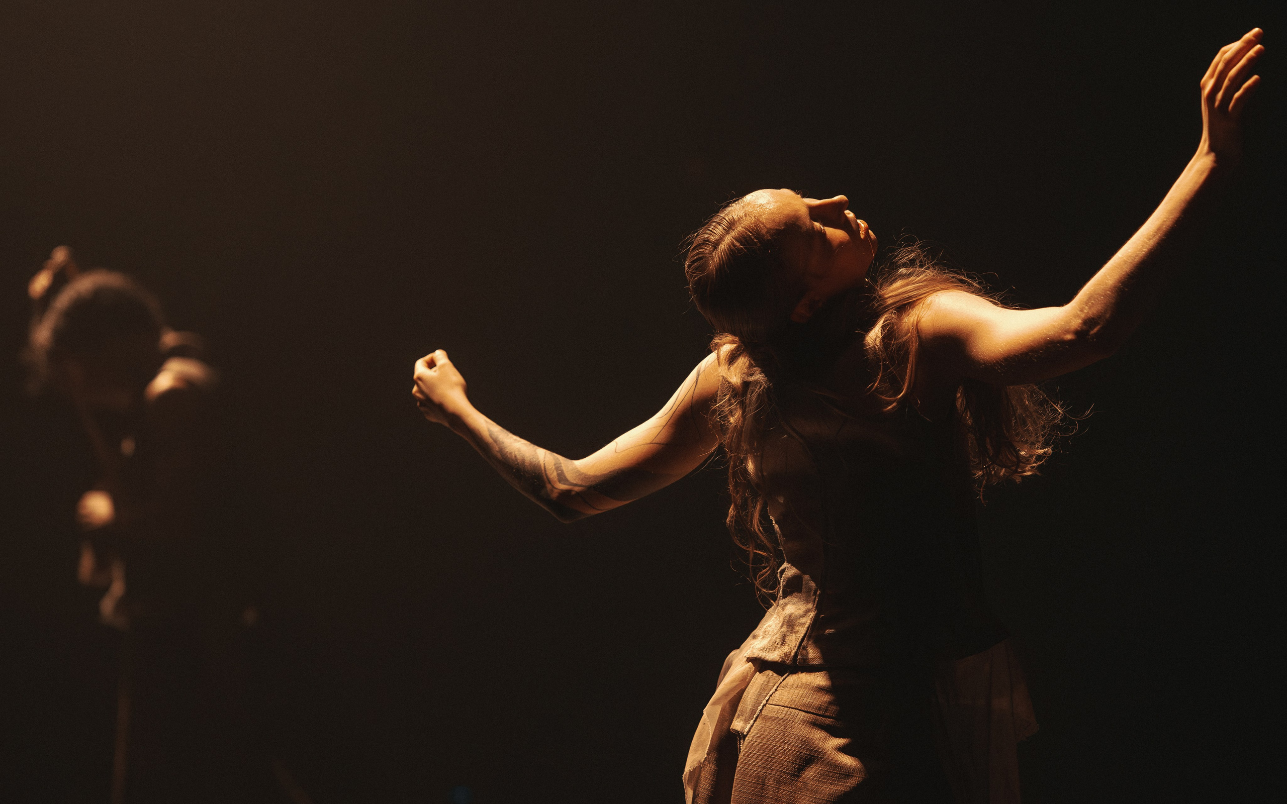 Context DianaVishneva: «Икона» — хор. Рима Пипоян. Театральный фотограф в Санкт-Петербурге Дмитрий Скареднов