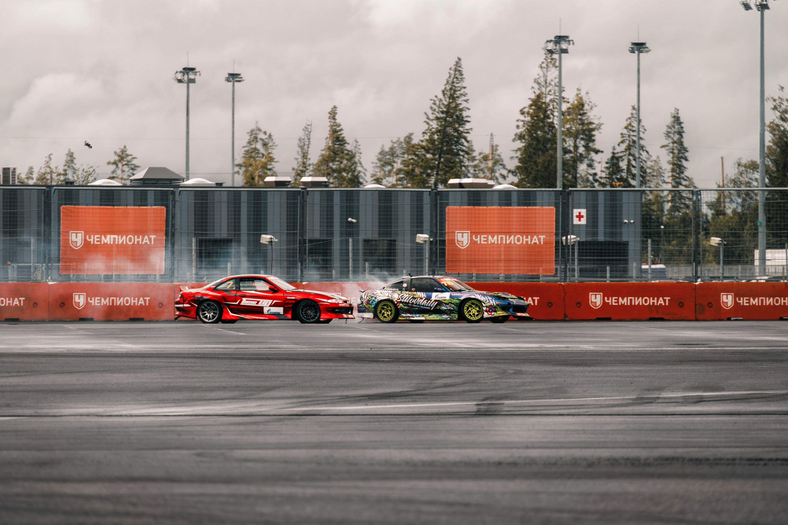 IDDC Этап 2: Бетонный Колизей и блогеры в деле