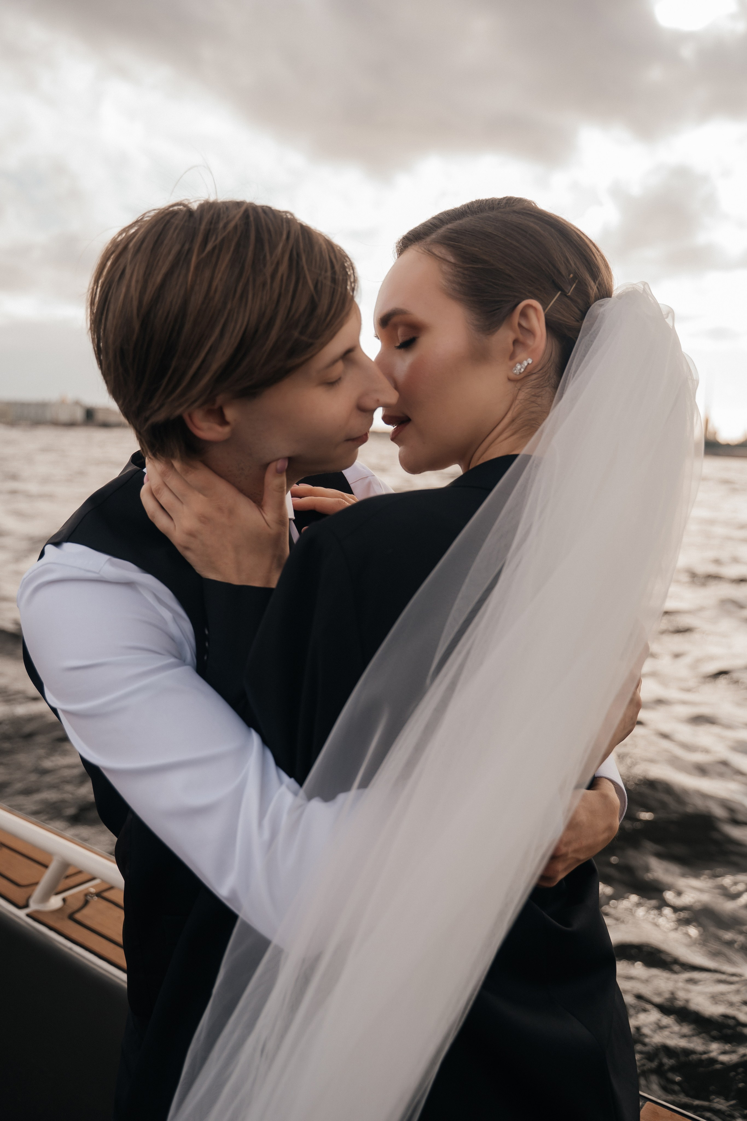 Wedding «A long walk». Свадебные фотограф и видеограф Наталья и Анатолий Новиковы СПб