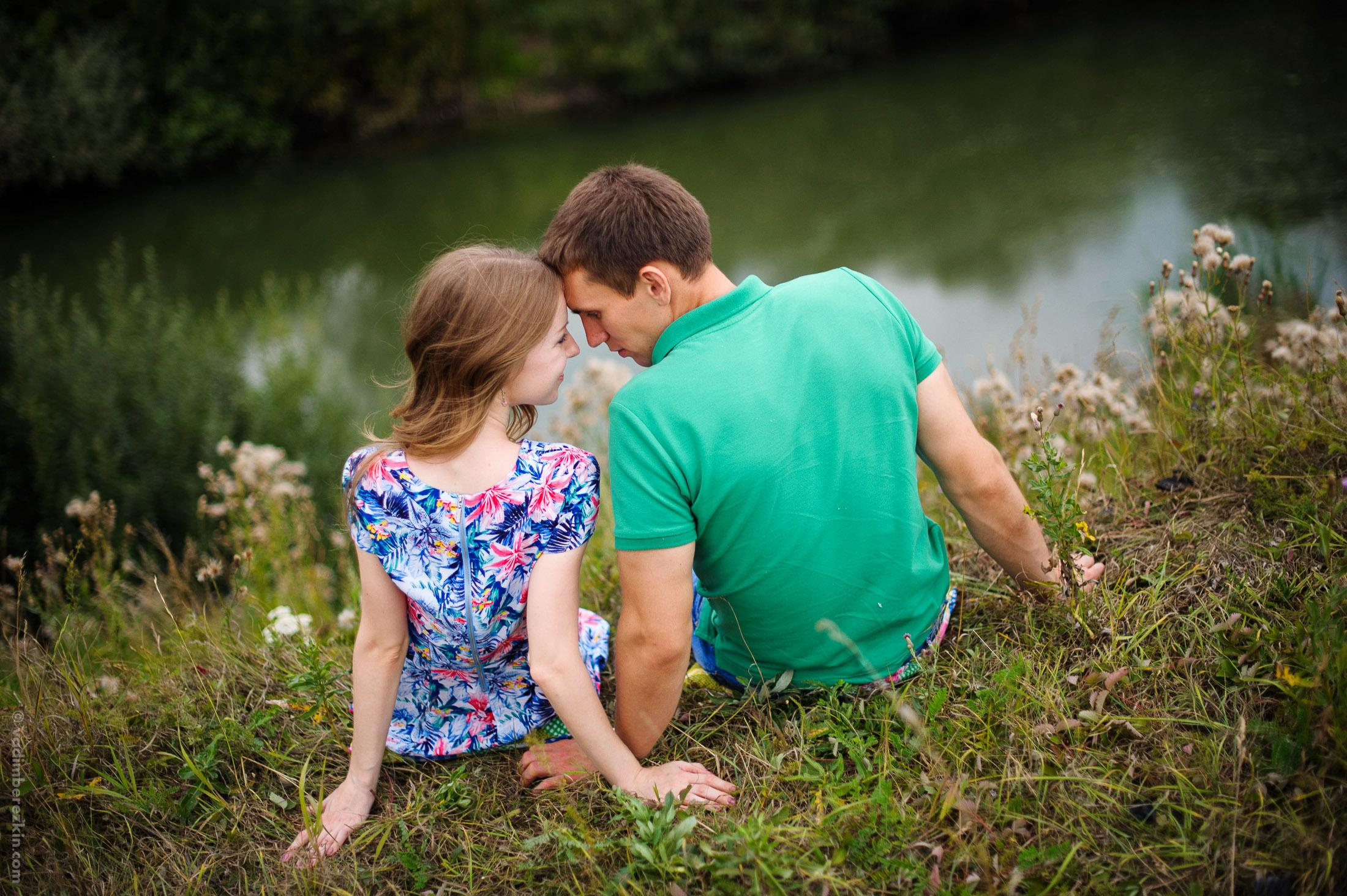 Пикник на берегу. Фотограф Вадим Берёзкин