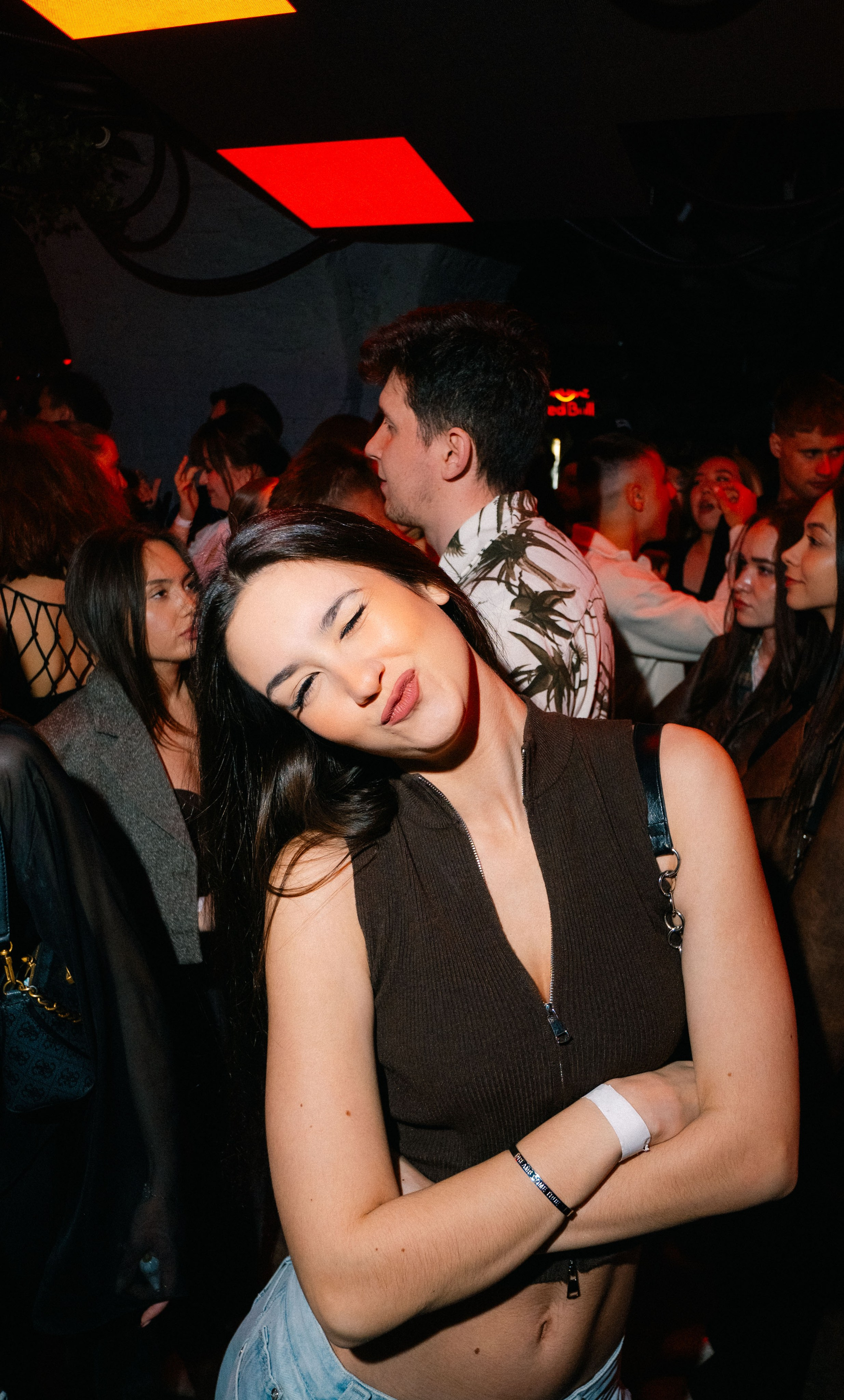 «Семья» х NIMAN / 2025. Саша Копылов, фотограф в Казани