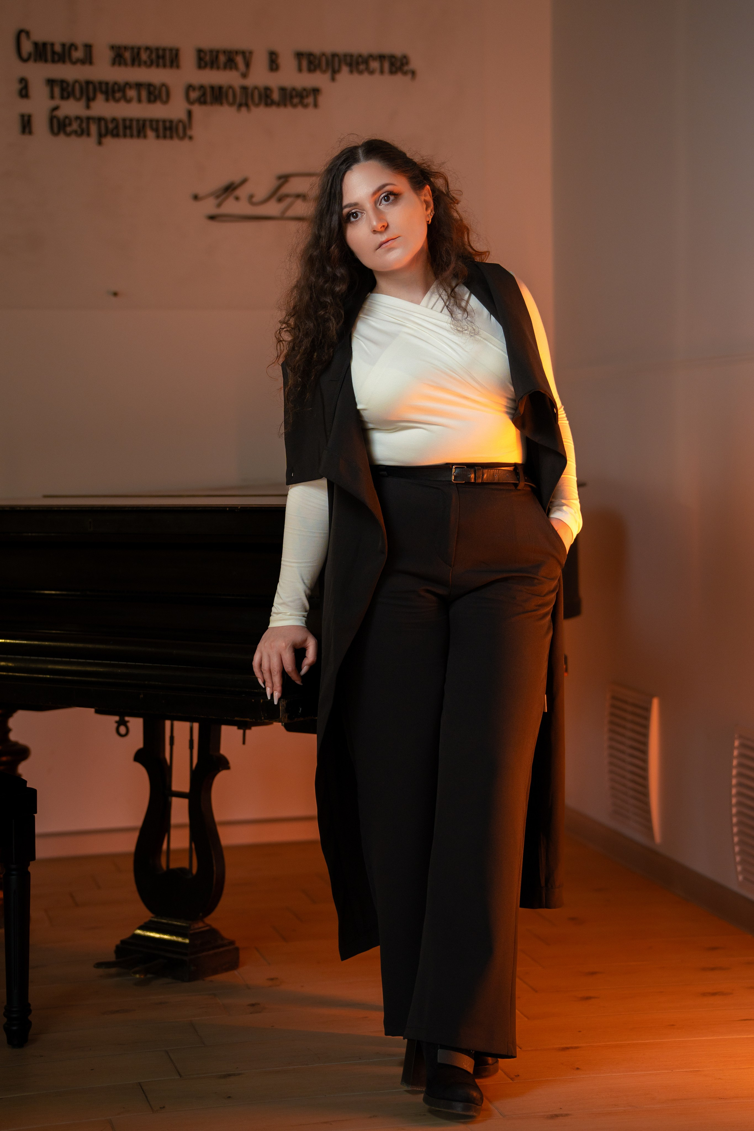 Фотосессия для Лианы в библиотеке. Фотограф в городе Владимир