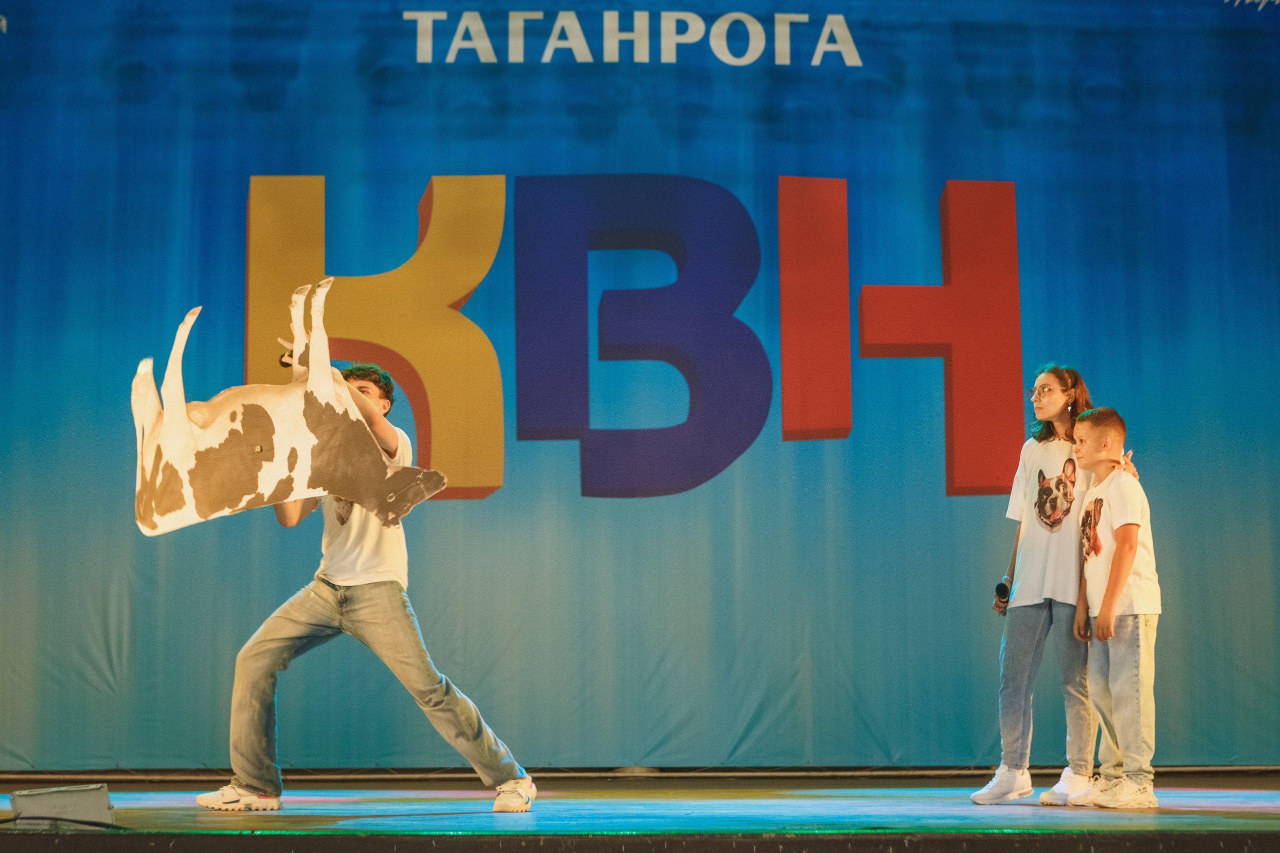 Шутки с уголка: Весёлый день с КВН в Парке Горького Таганрога. Свадебный и семейный фотограф в Таганроге Бакарюк Антон